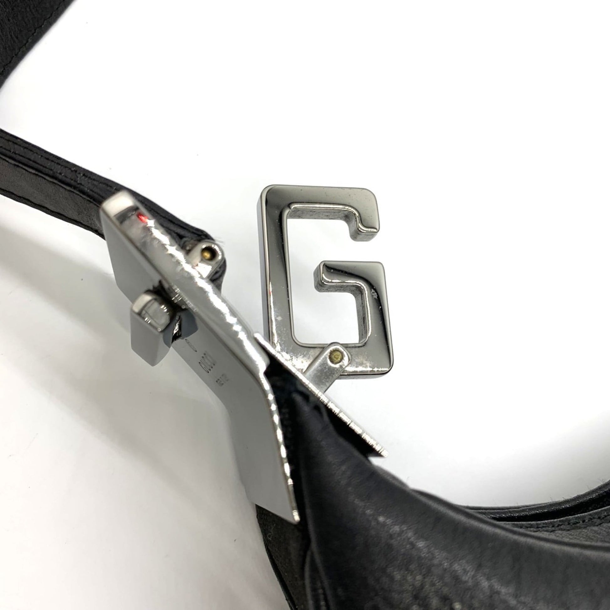 Gucci Black Leather Shoulder Bag