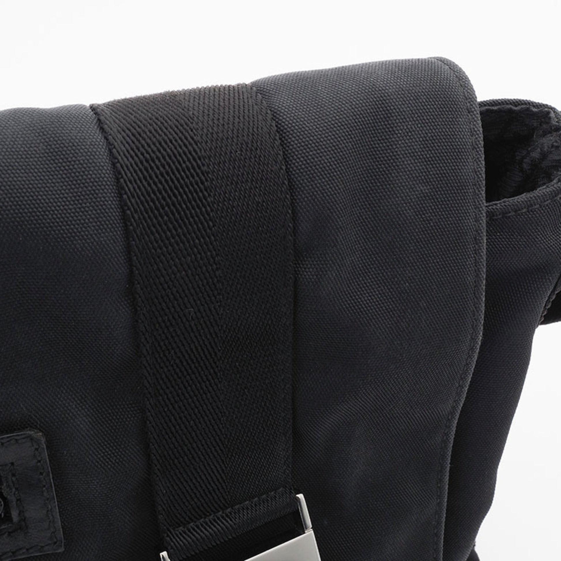 Gucci Black Nylon Messenger Bag Shoulder Bag