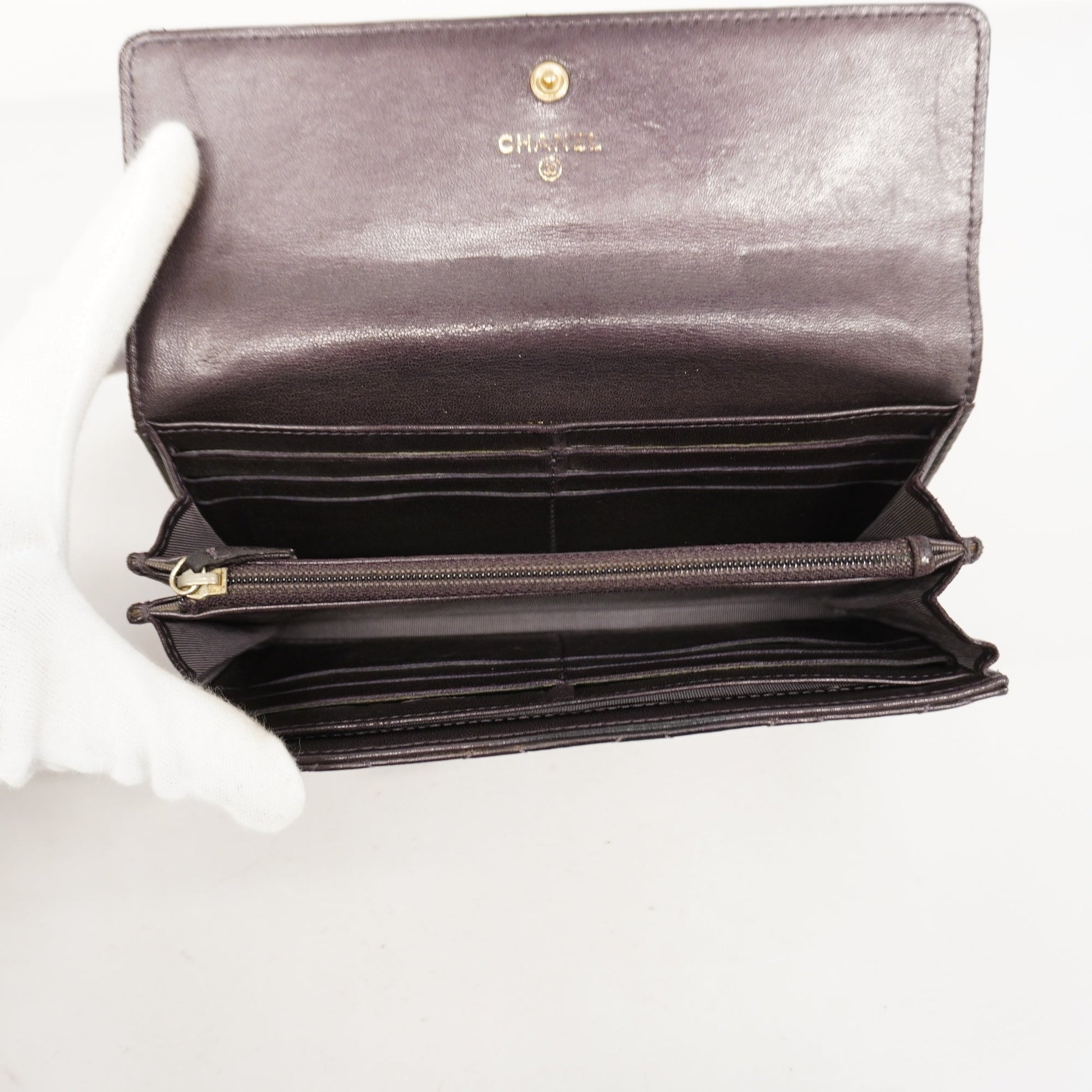 ChanelAuth  Matelasse Gold Hardware Women's Leather Long Wallet [bi-fold] Purple