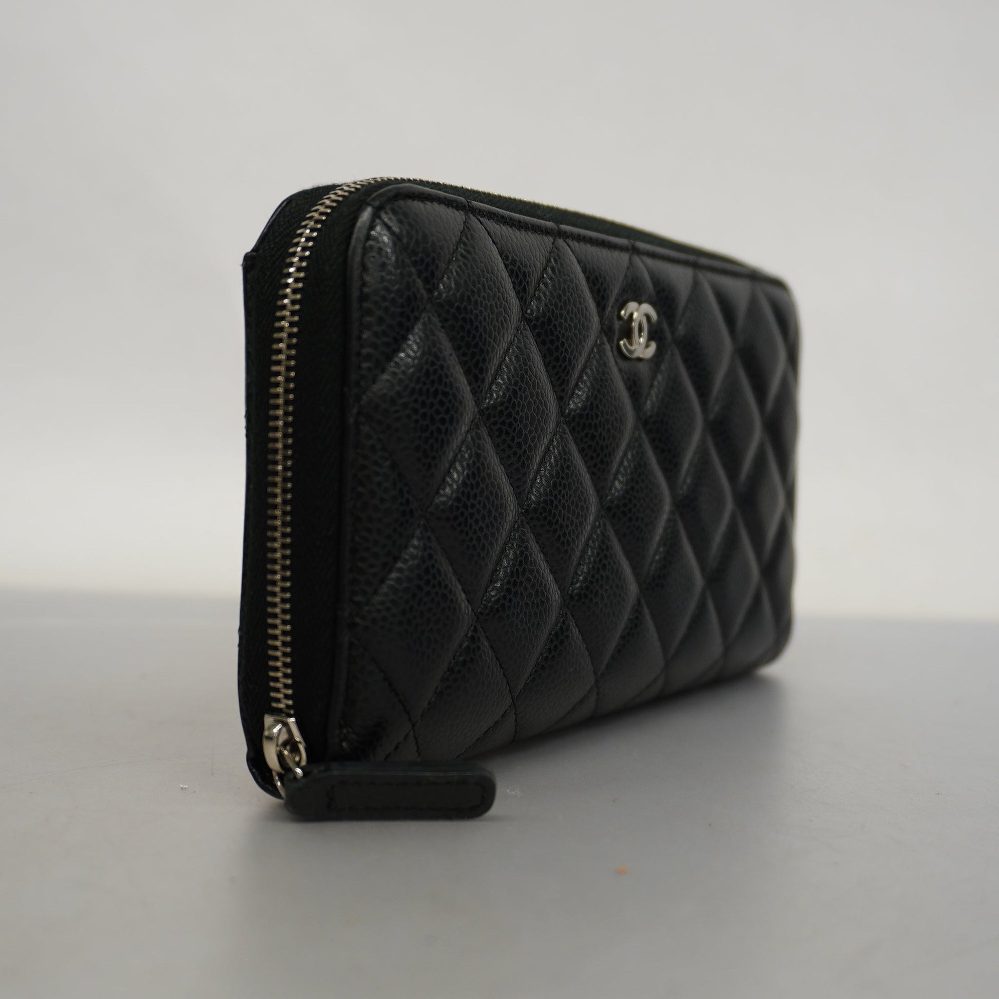 ChanelAuth  Matelasse Silver Metal Fittings Women's Caviar Leather Long Wallet