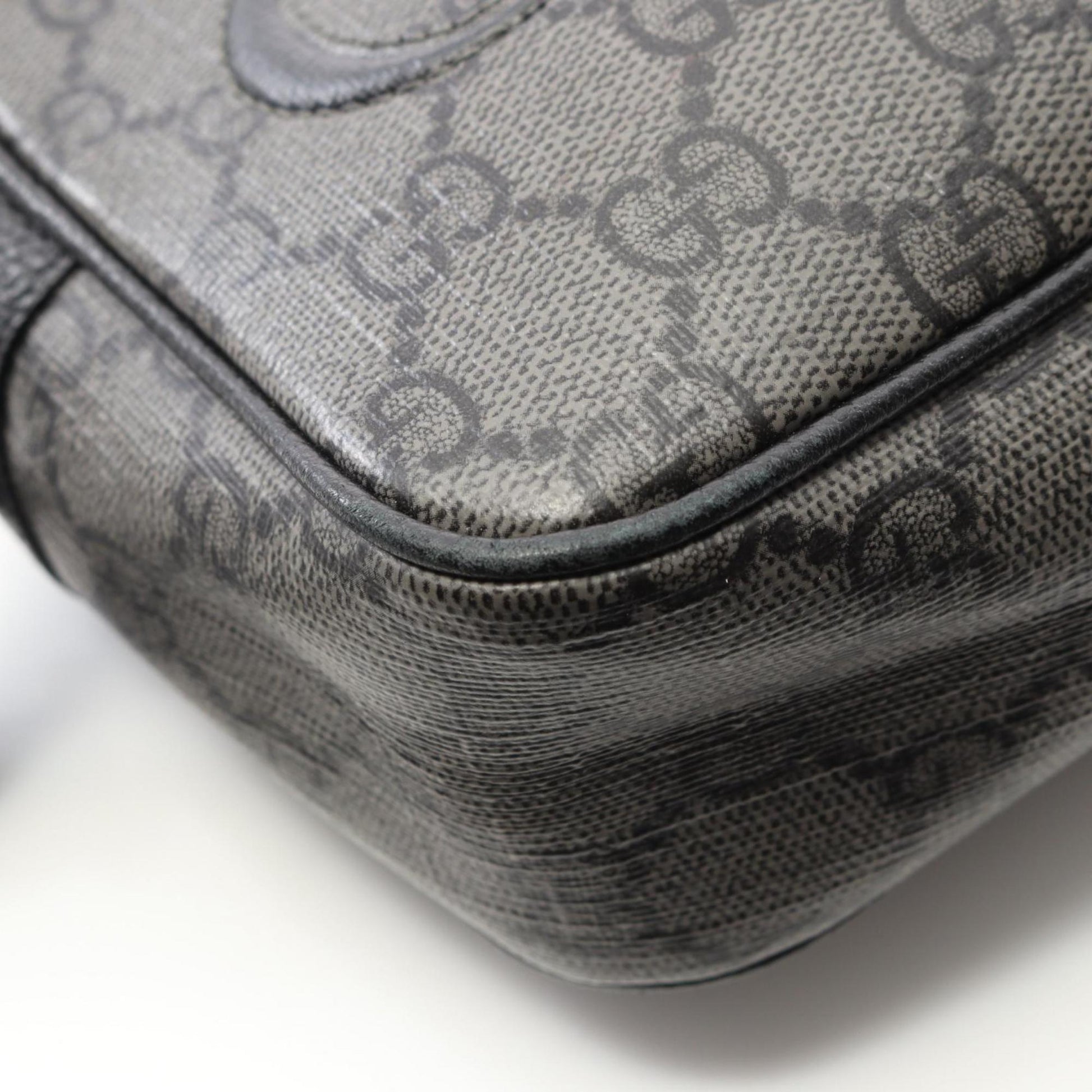 Gucci Black Gray Gg Supreme Shoulder Bag