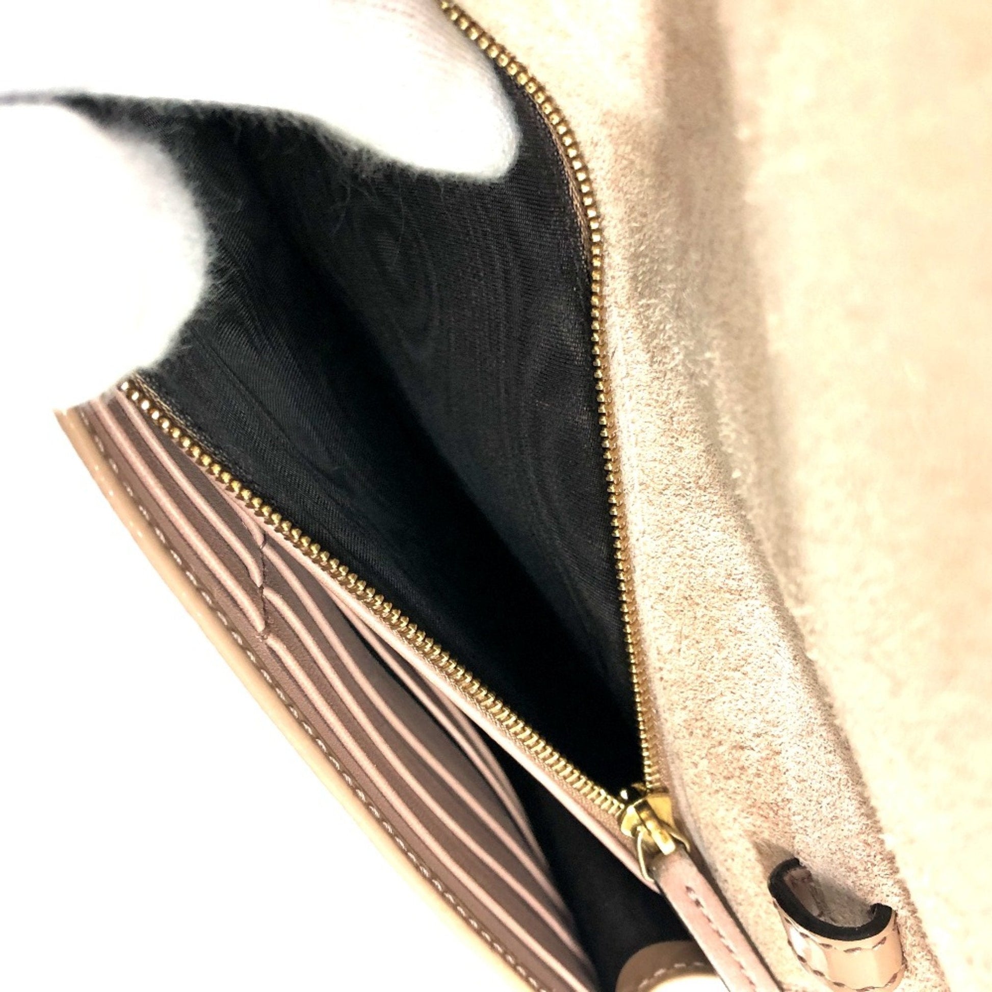 Gucci Beige Patent Leather Shoulder Bag