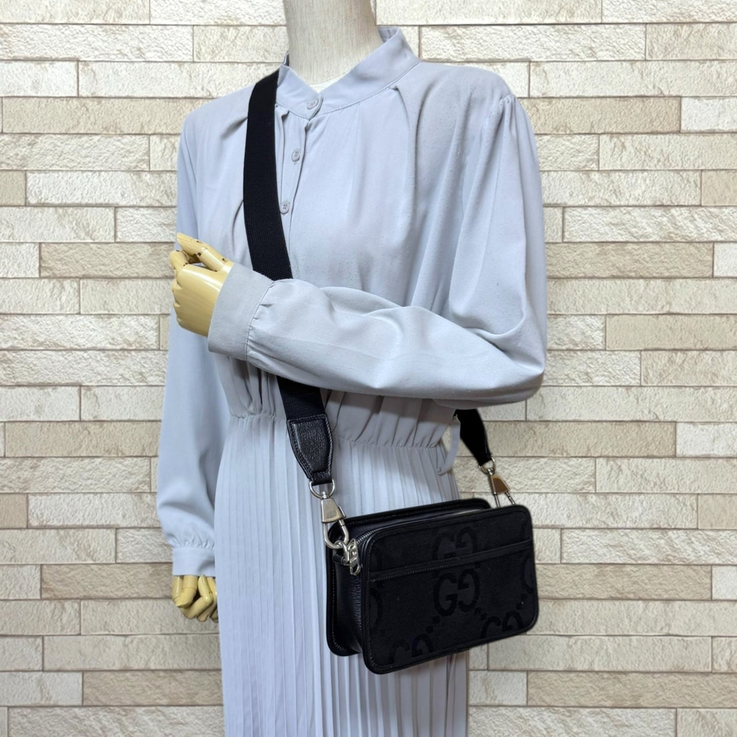 Gucci Black Gg Canvas Leather Shoulder Bag