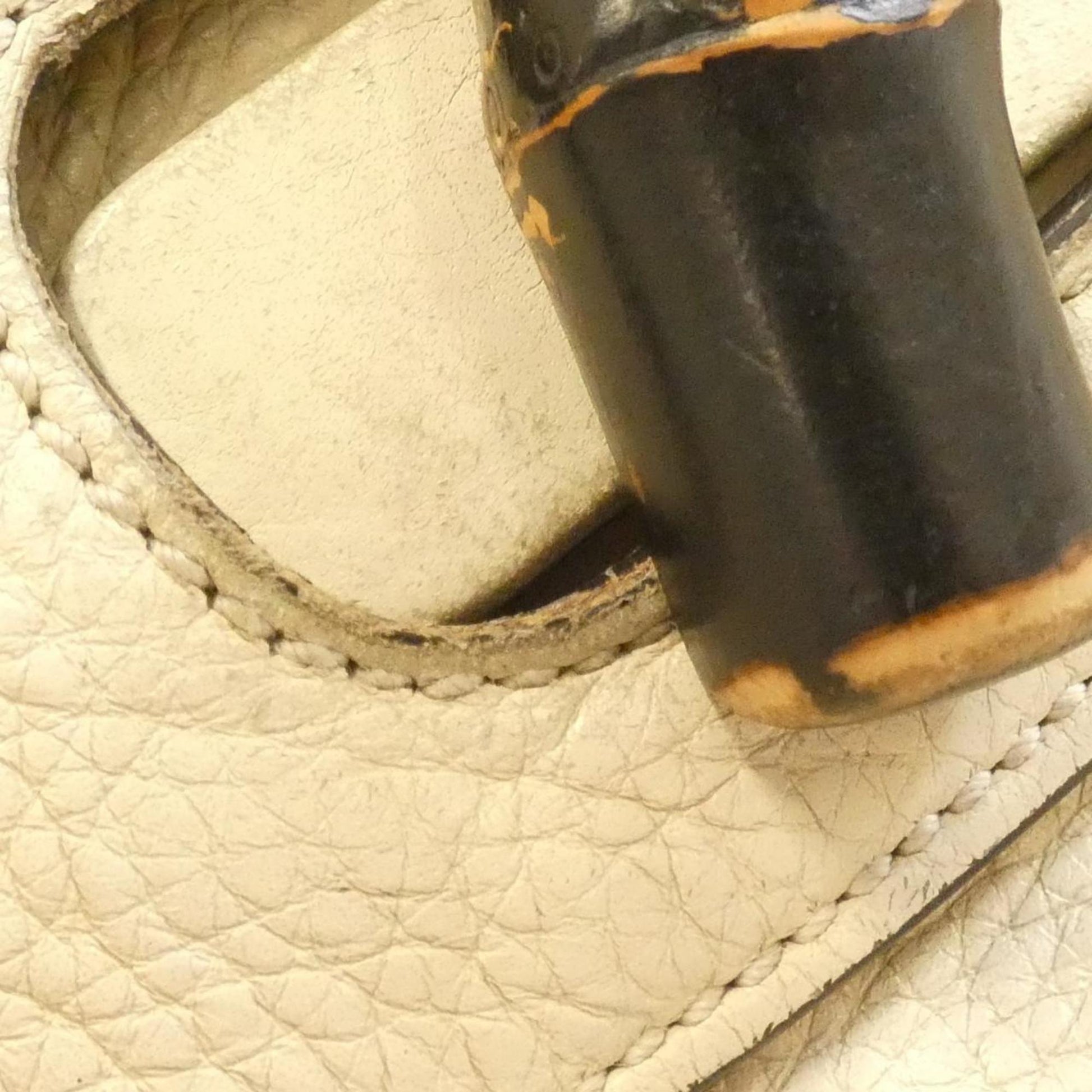 Gucci Off-White Leather Handbag