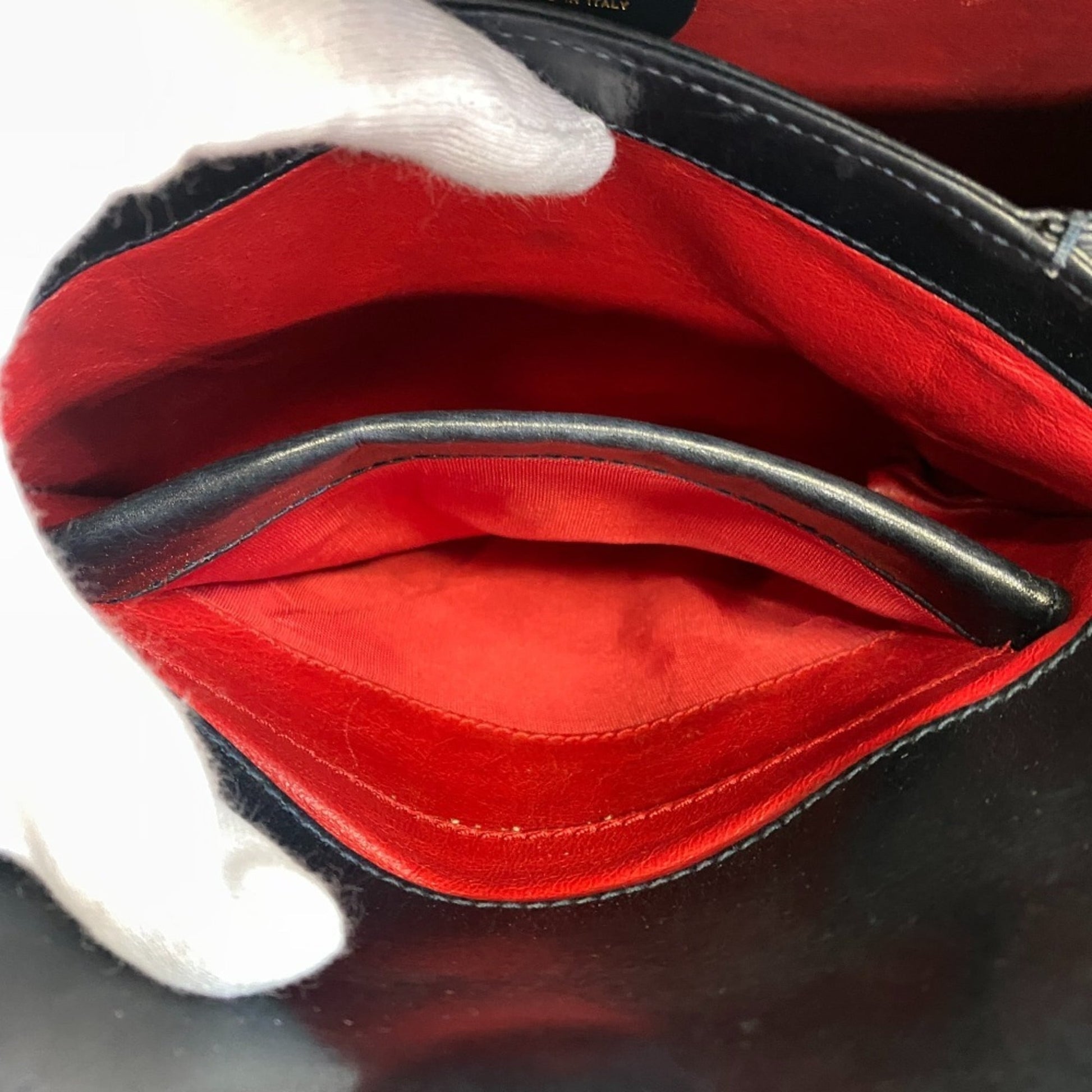 Gucci Black Red Color Leather Handbag