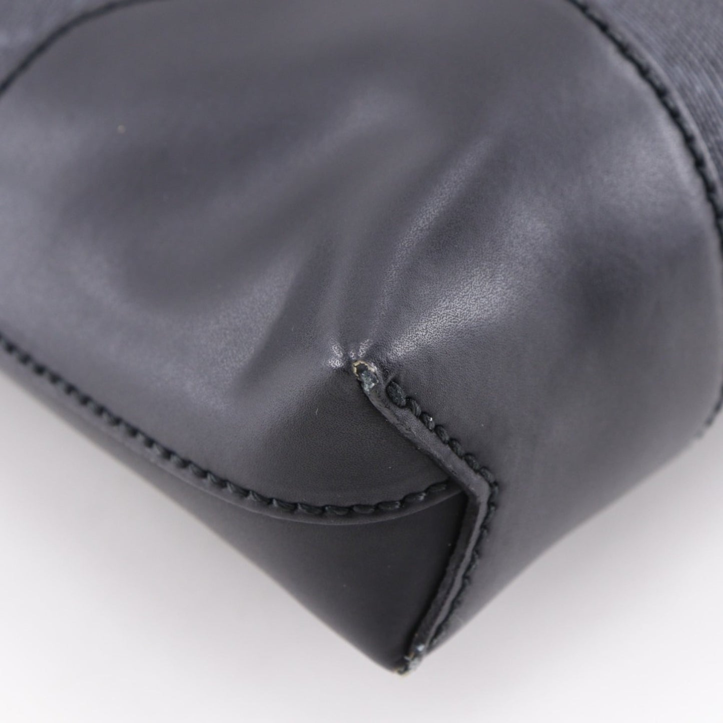 Gucci Black Gg Supreme Messenger Bag Shoulder Bag