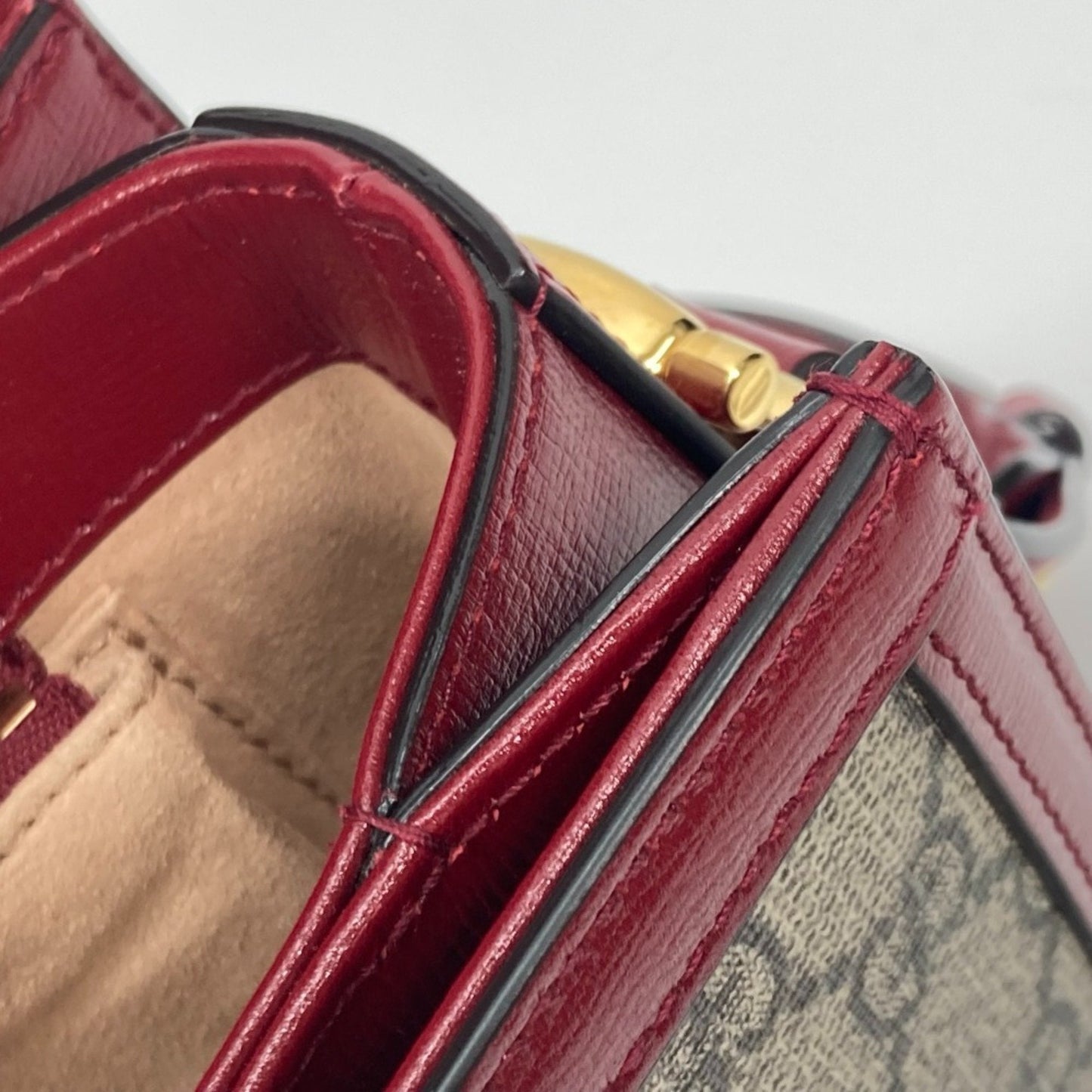 Gucci Beige Red Color Gg Supreme Leather Shoulder Bag