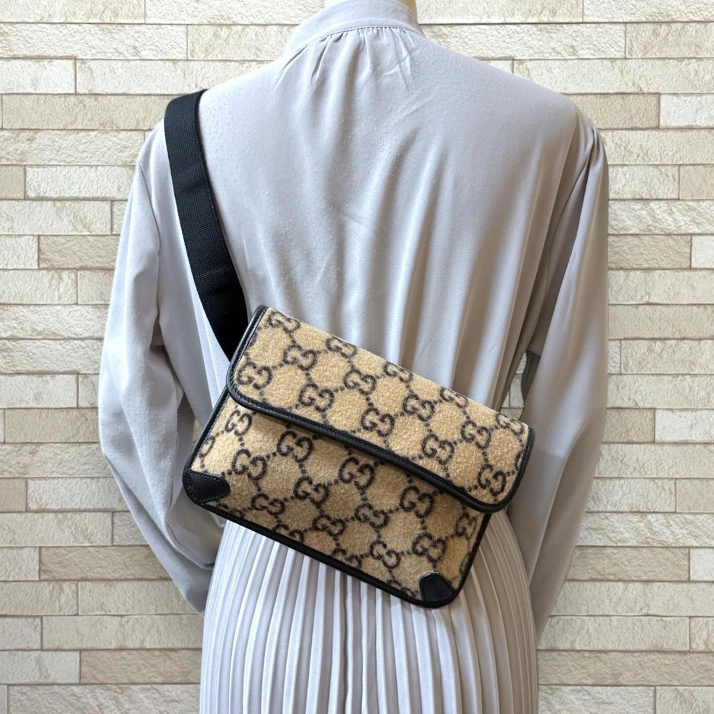 Gucci Beige Black Wool Leather Sling Bag