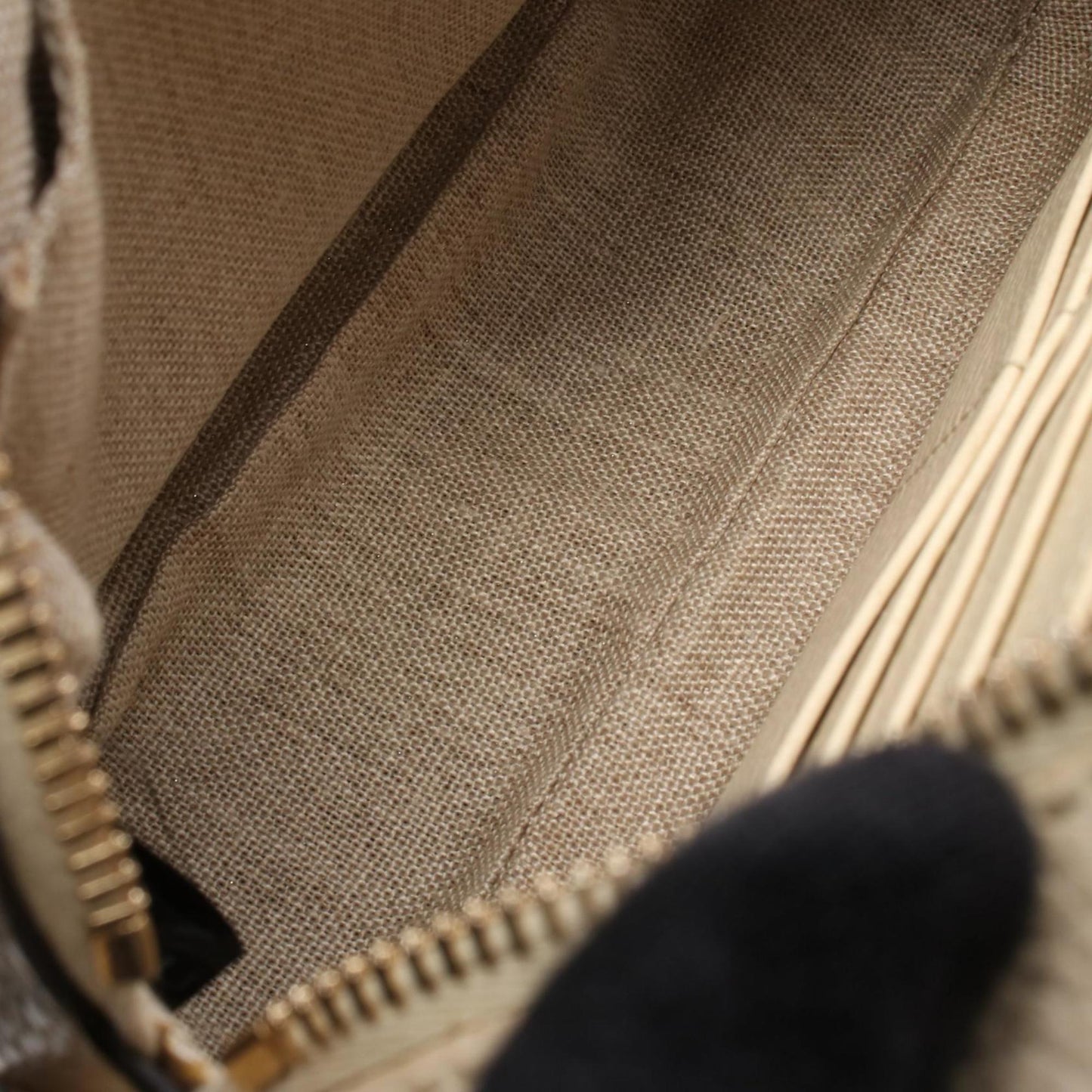 Gucci Beige Ivory Gg Canvas Leather Shoulder Bag
