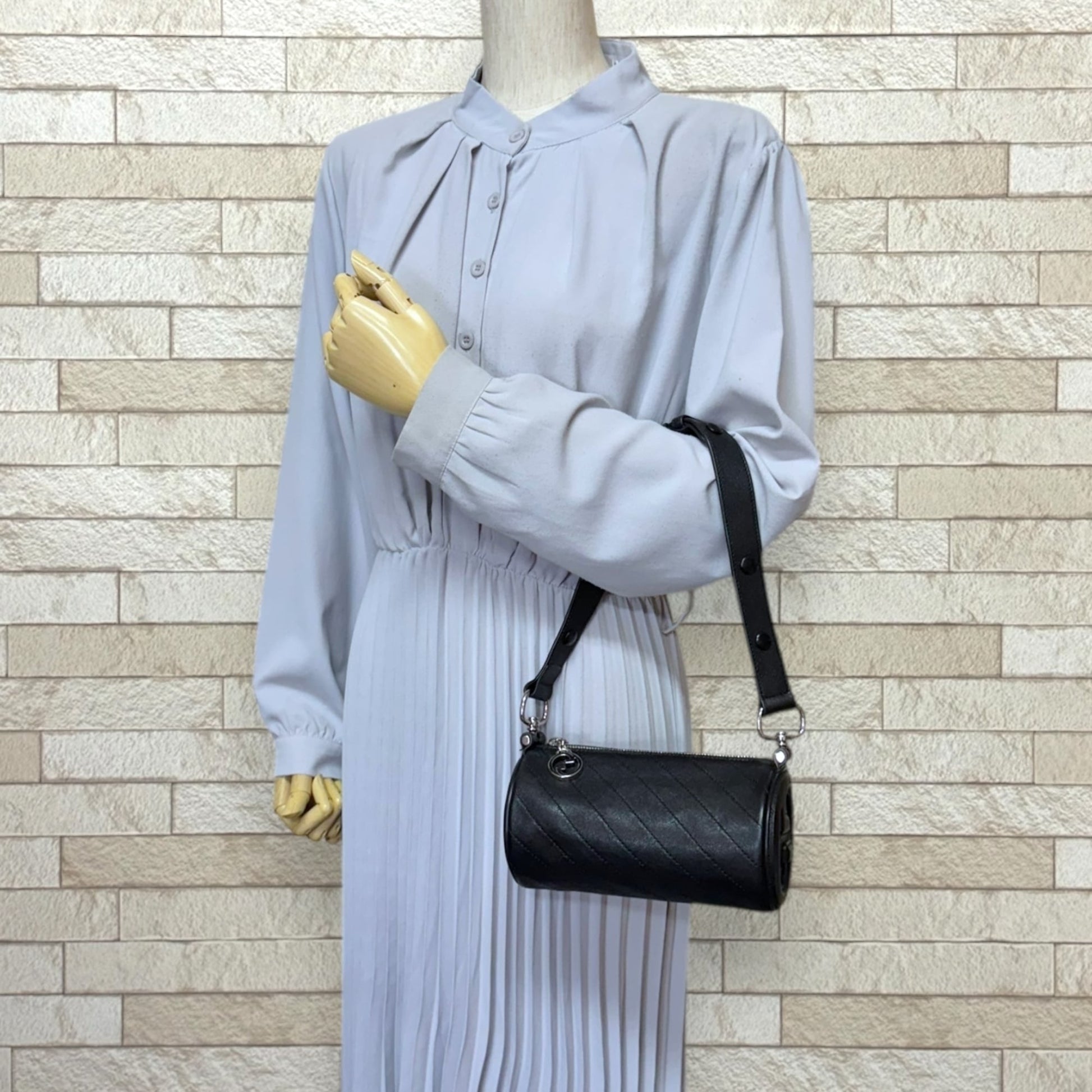 Gucci Black Leather Shoulder Bag