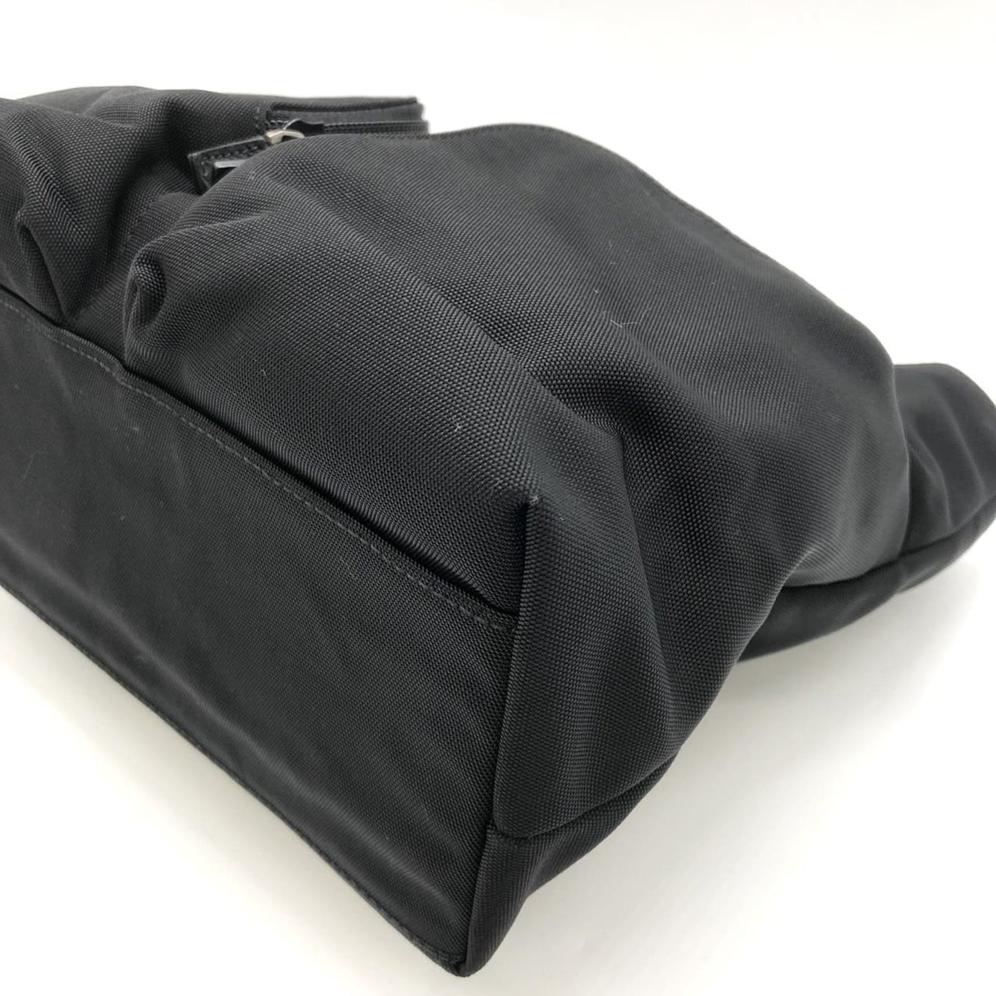 Gucci Black Nylon Leather Handbag