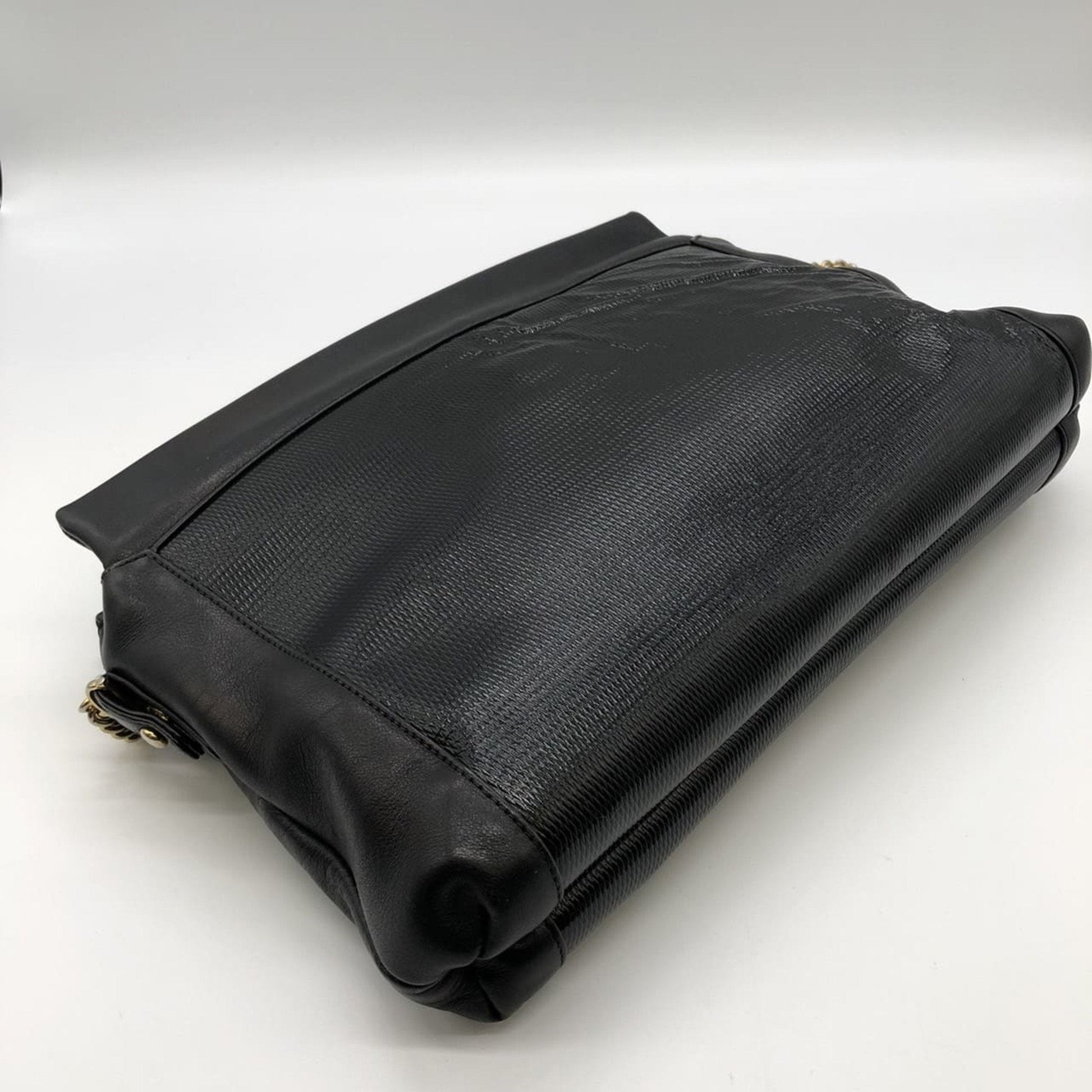 Gucci Black Leather Shoulder Bag
