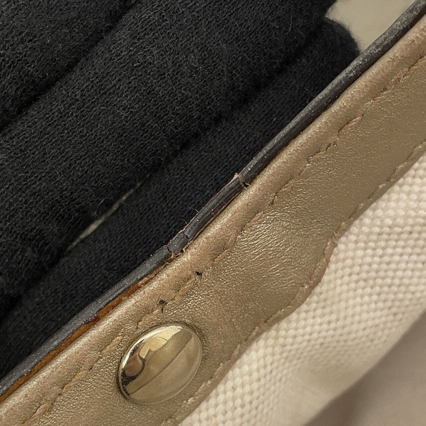 Gucci Sukey Beige Gold Leather Handbag