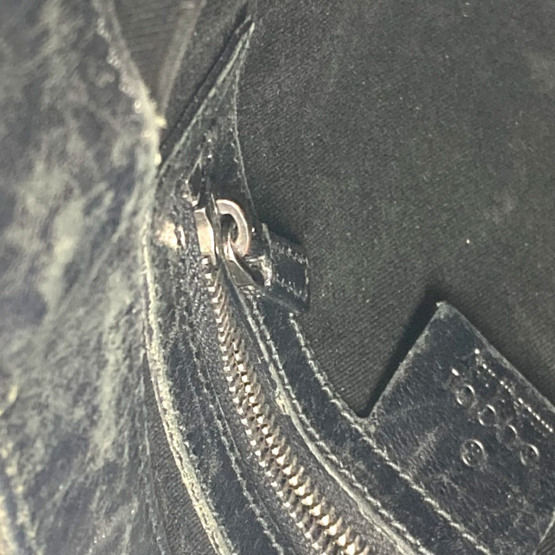 Gucci Black Gg Canvas Leather Shoulder Bag