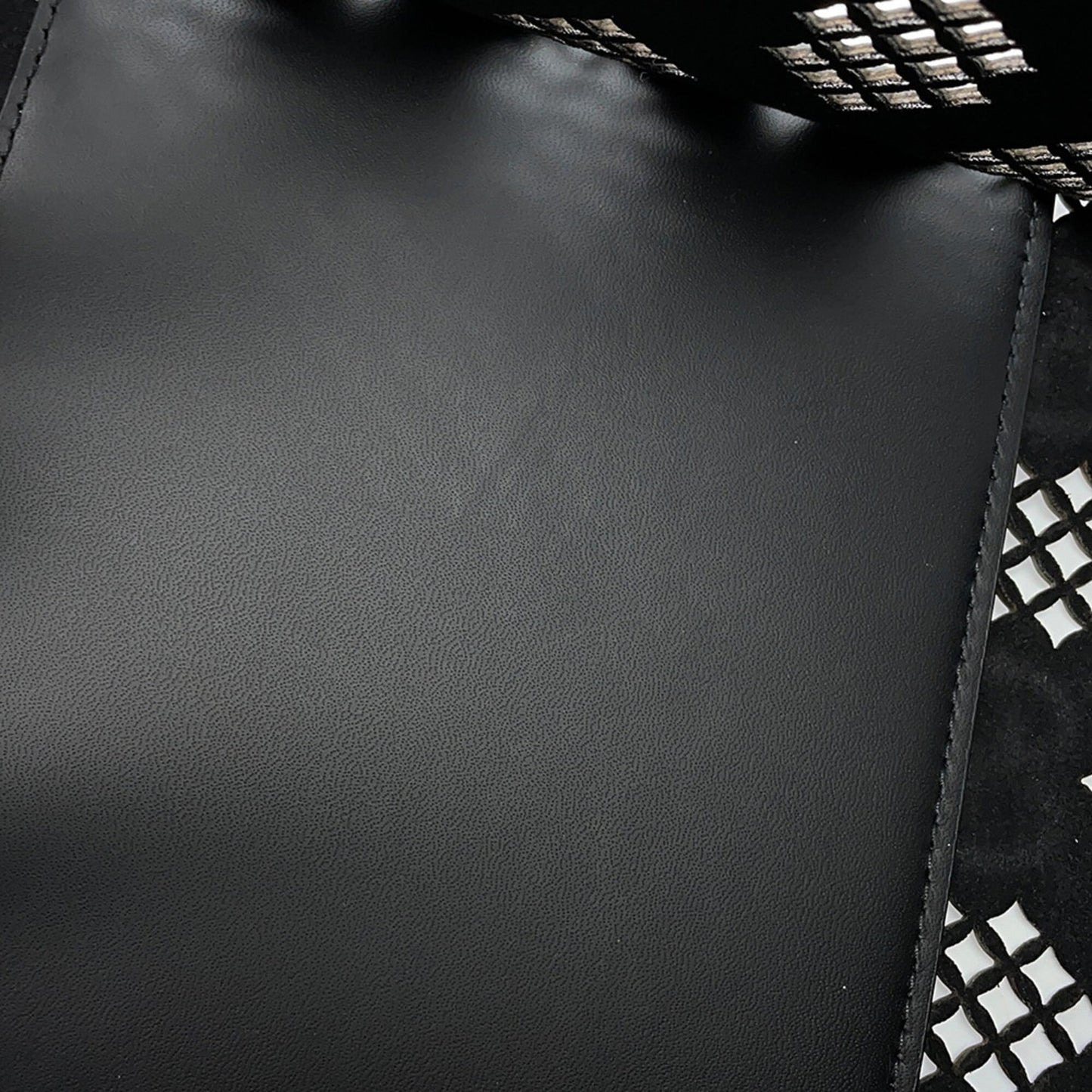 Gucci Black Gg Leather Tote Bag