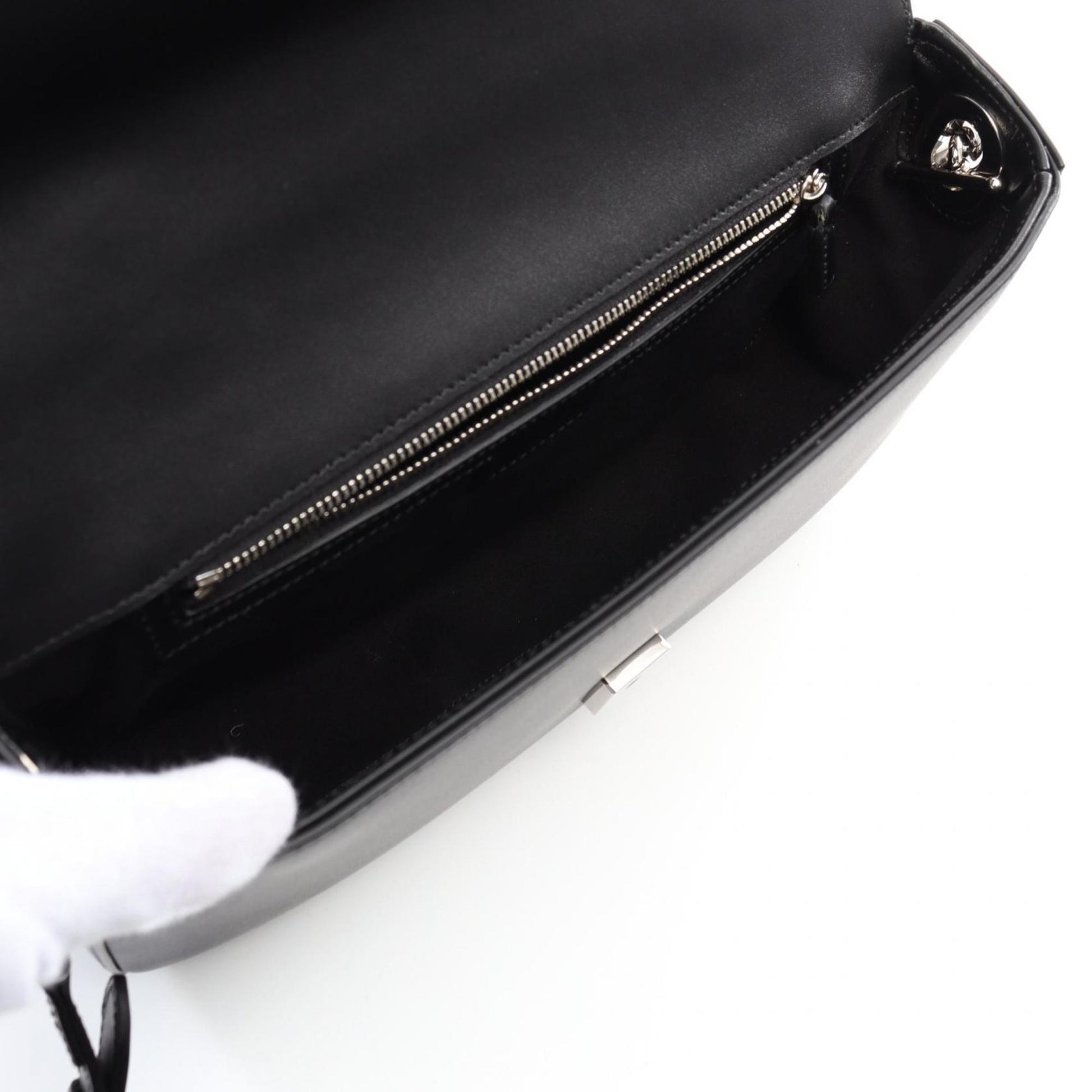 Gucci Black Leather Shoulder Bag