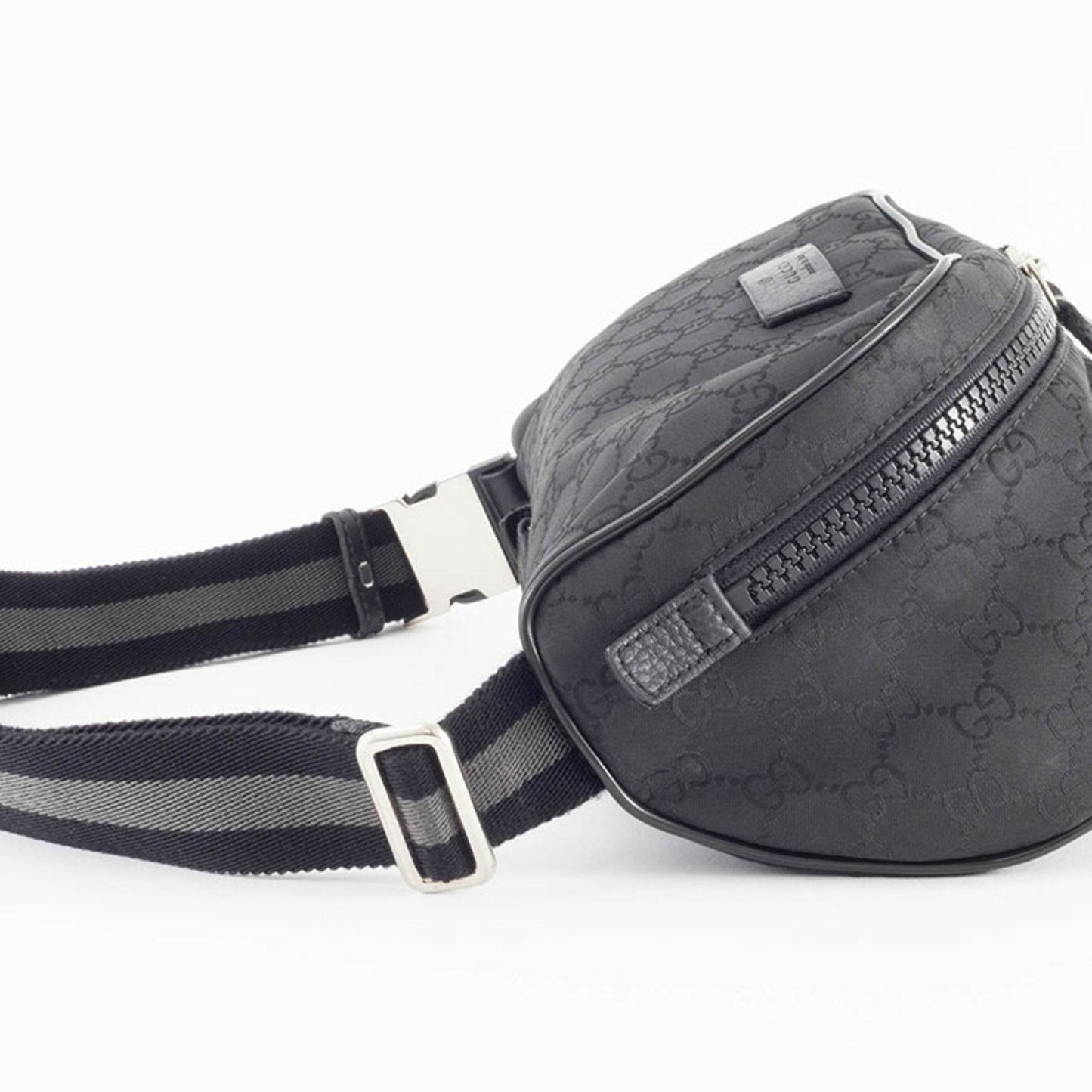 Gucci Black Nylon Pochette Shoulder Bag Sling Bag