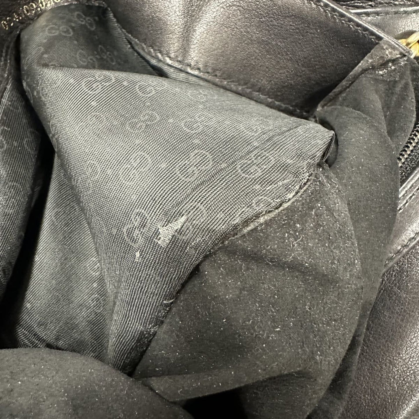 Gucci Black Leather Shoulder Bag