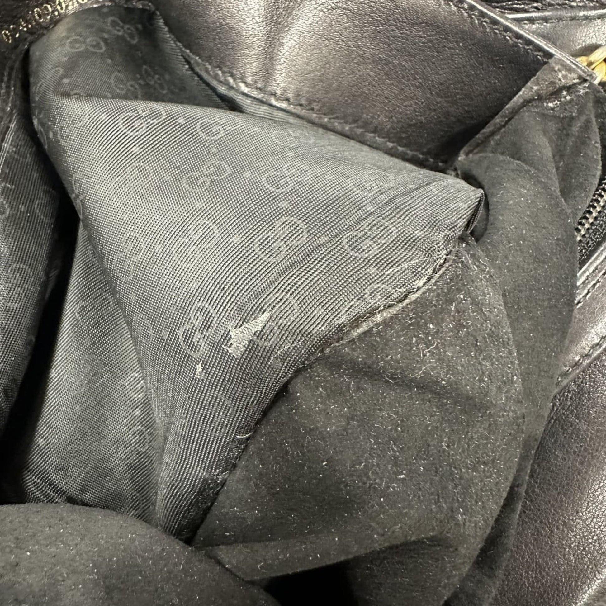 Gucci Black Leather Shoulder Bag