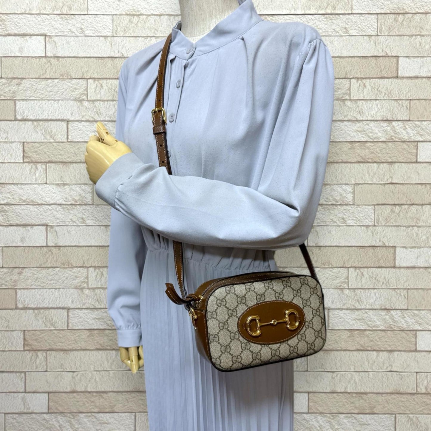Gucci Horsebit Brown Gg Supreme Shoulder Bag