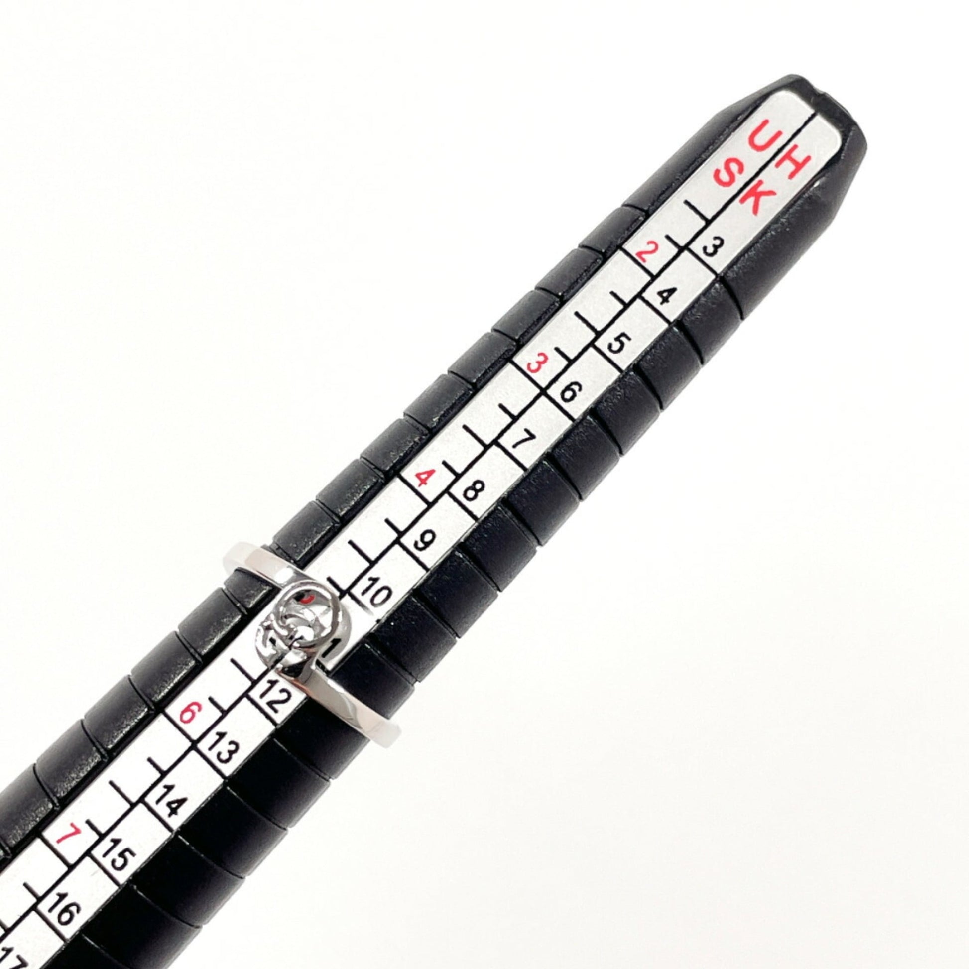 Gucci Silver White Gold (18K) Band Ring