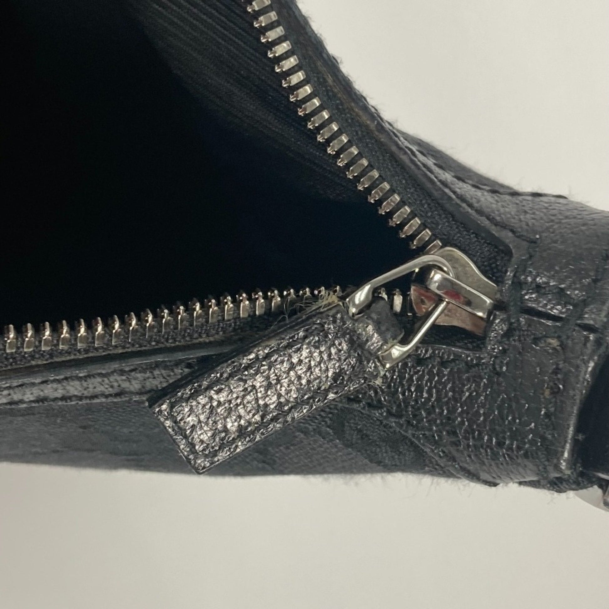 Gucci Black Gg Canvas Shoulder Bag