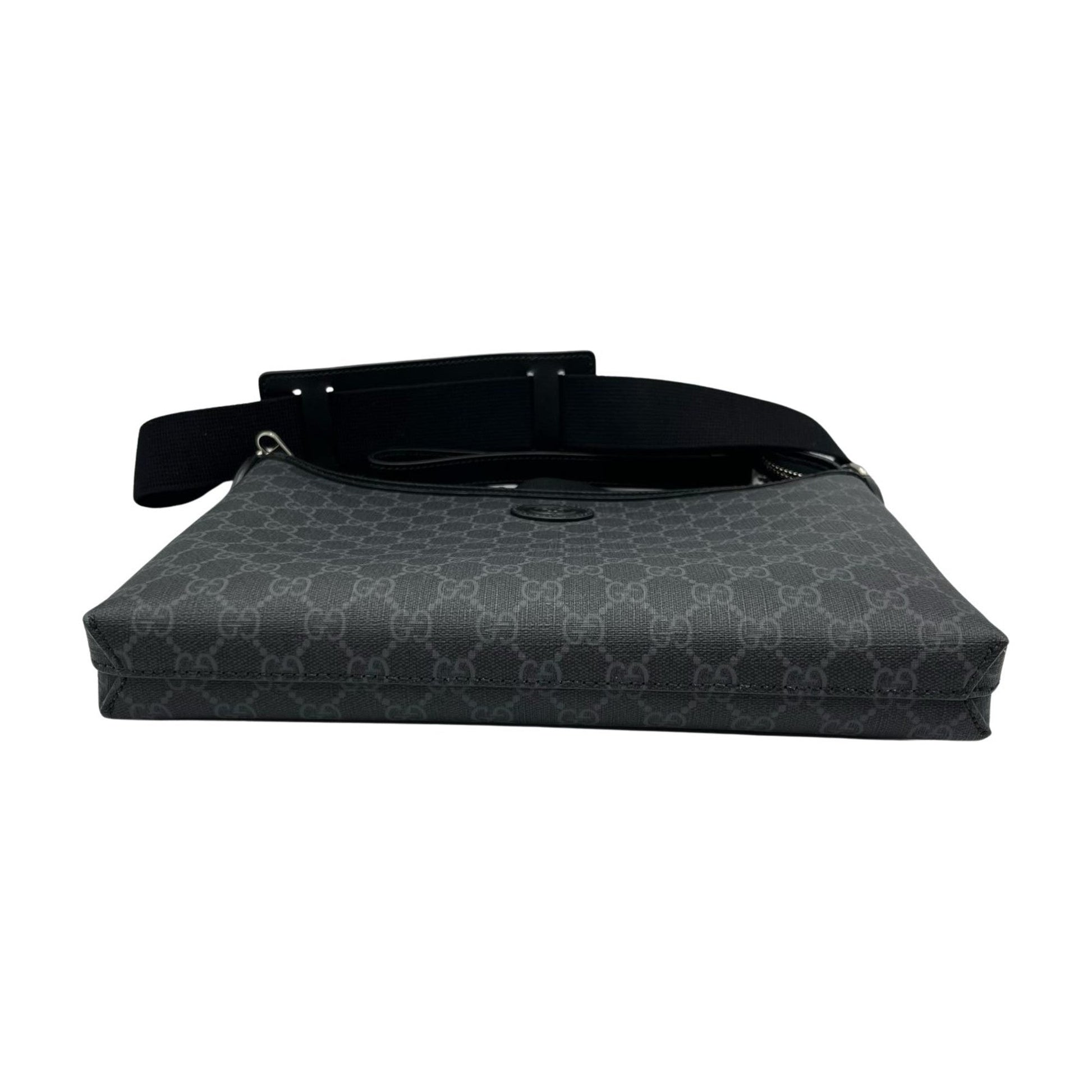 Gucci Black Gg Supreme Messenger Bag Shoulder Bag
