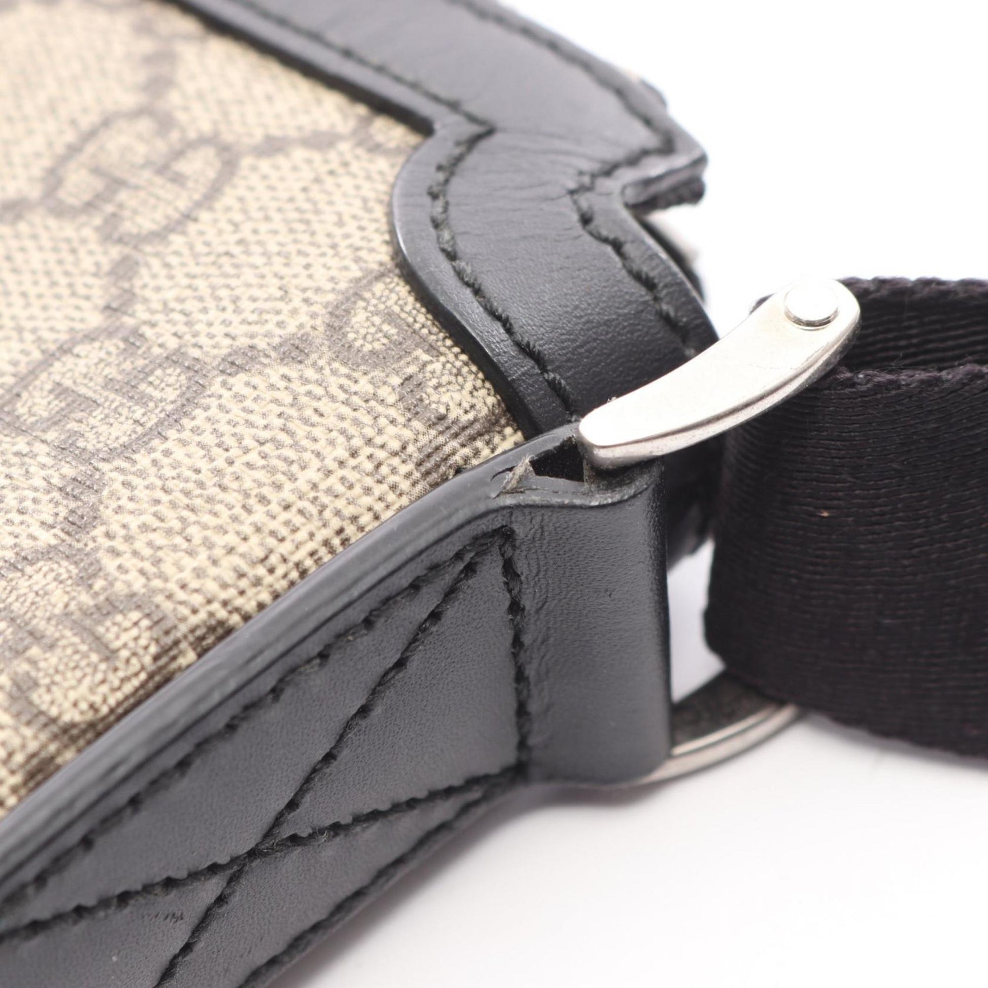 Gucci Beige Multi-Color Gg Supreme Leather Shoulder Bag