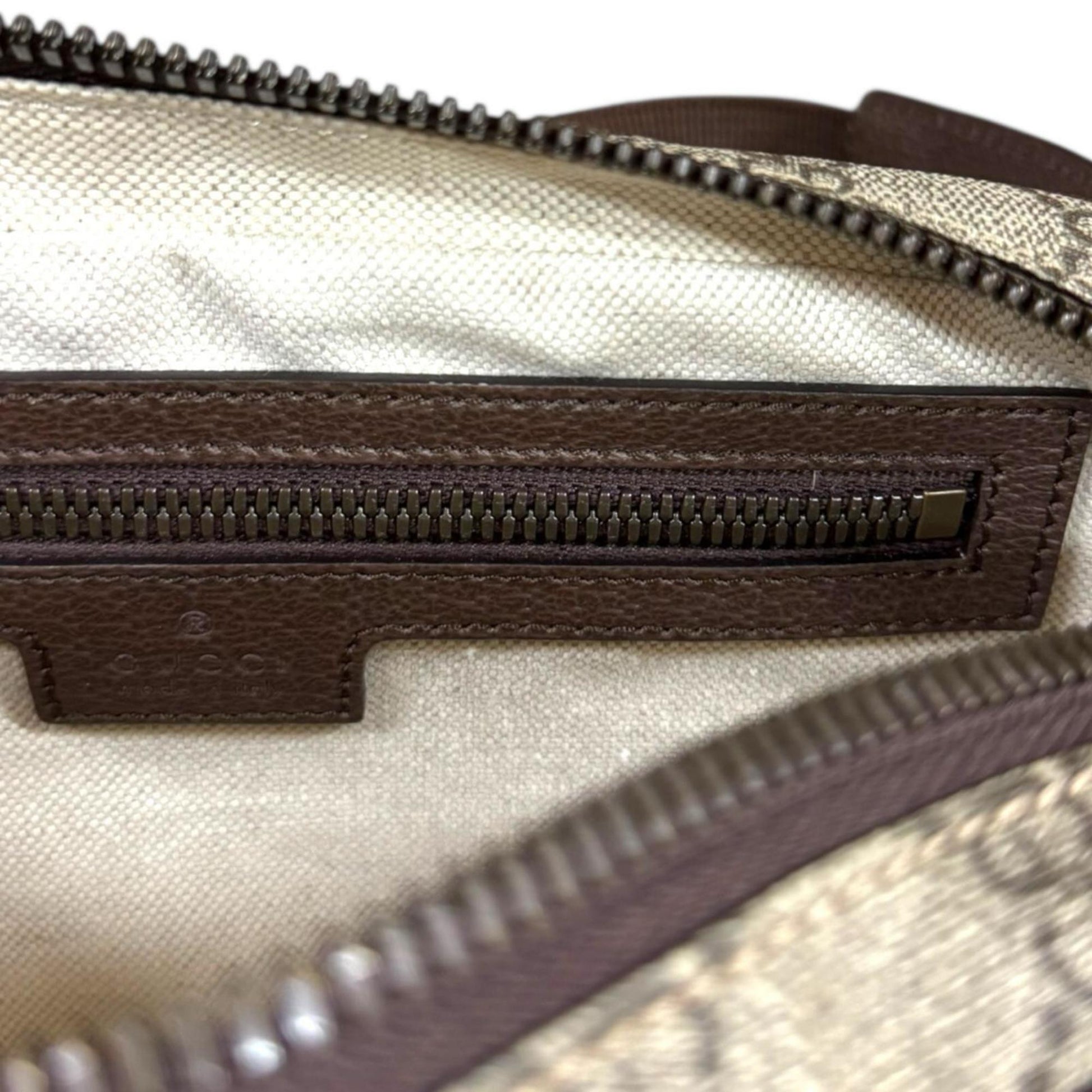 Gucci Beige Gg Supreme Sling Bag