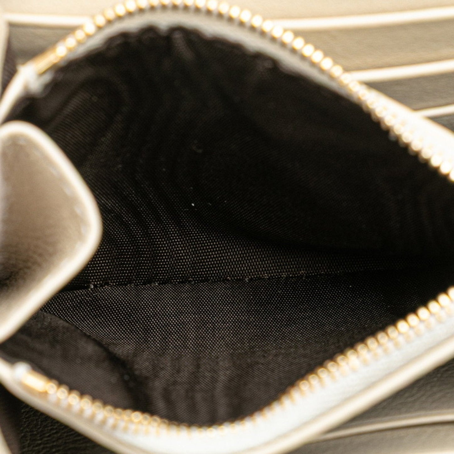 Gucci Gold Ivory Leather Shoulder Bag