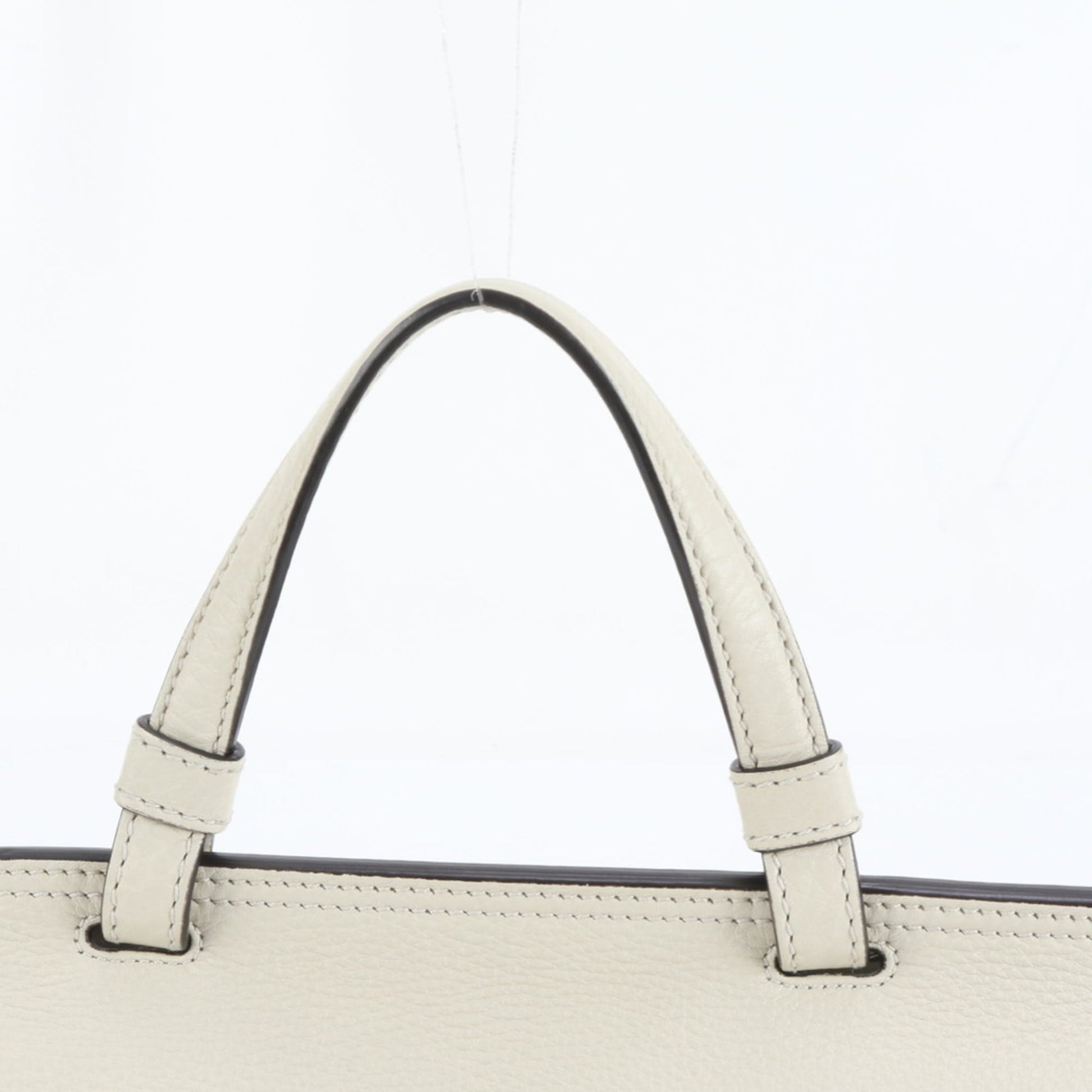 Gucci Ivory Leather Shoulder Bag