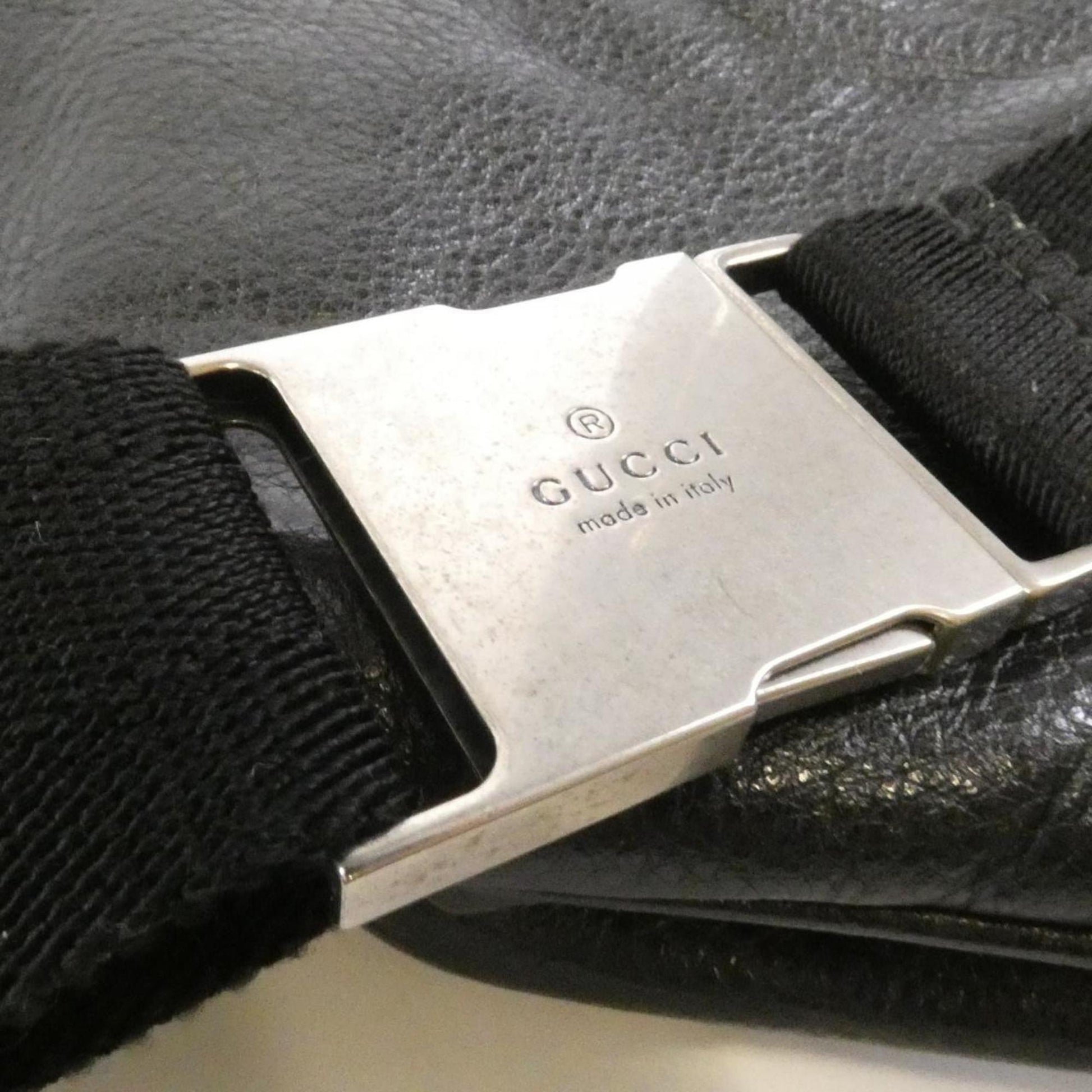 Gucci Black Leather Fanny Pack