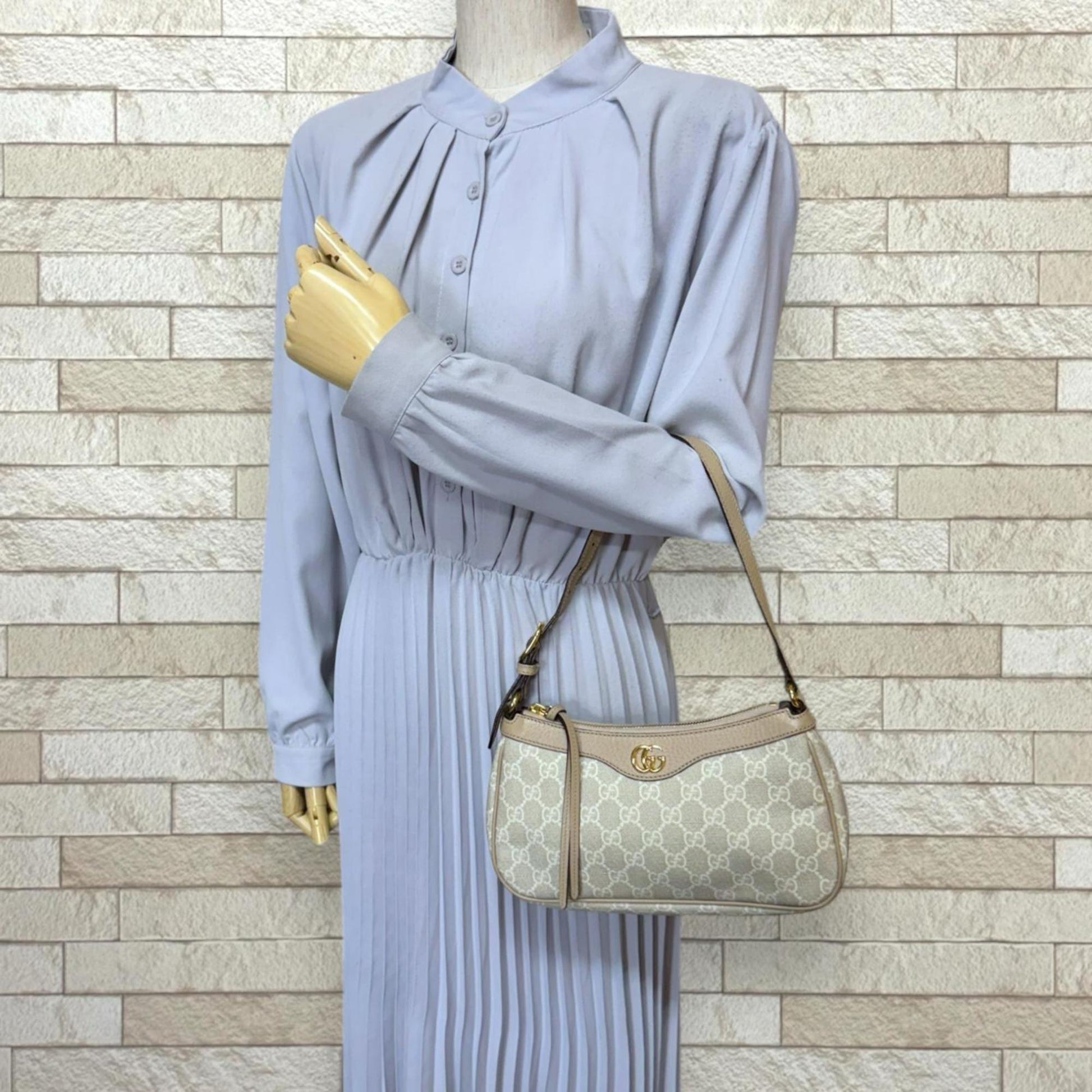 Gucci Beige Gg Supreme Handbag Shoulder Bag