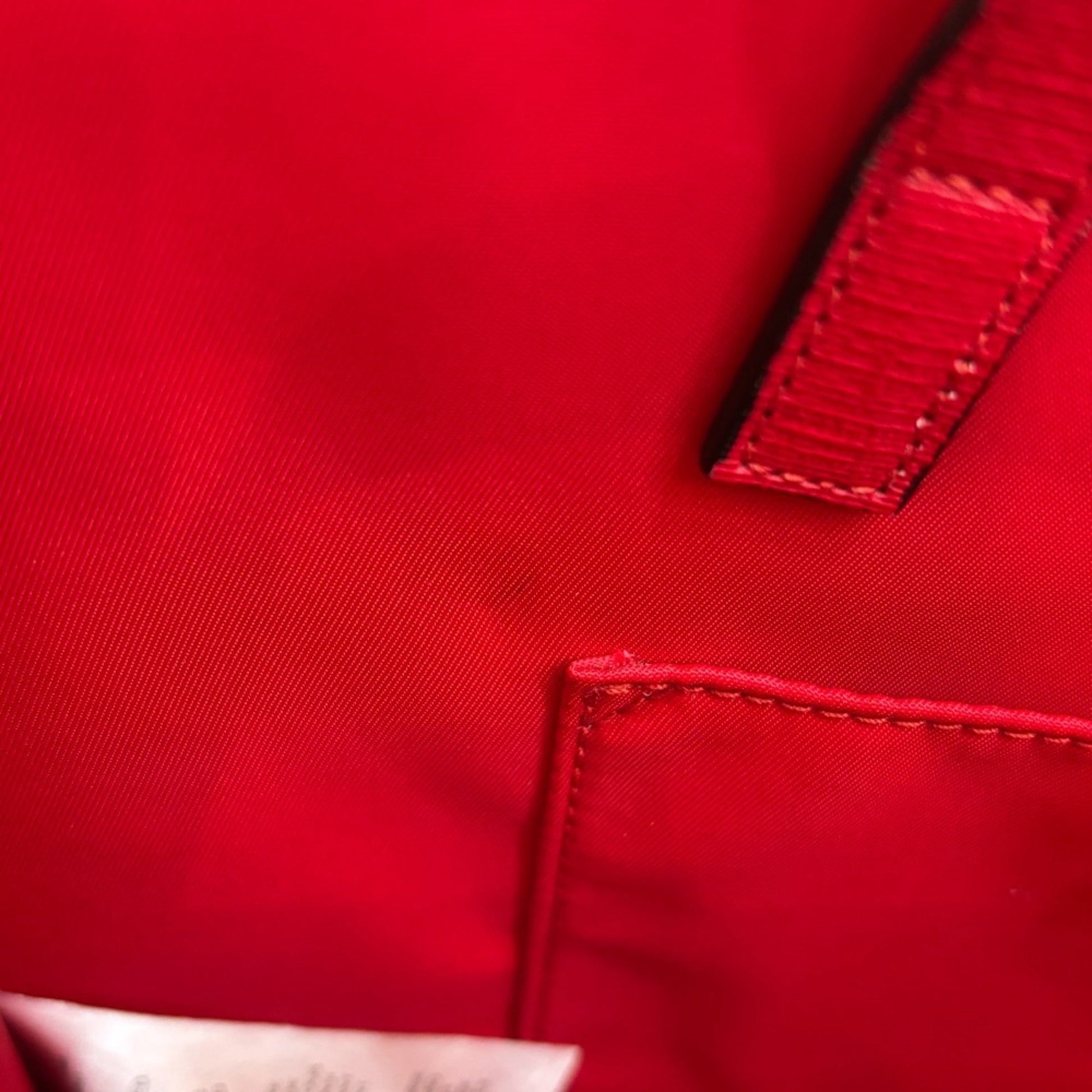 Gucci Beige Red Color Gg Supreme Tote Bag