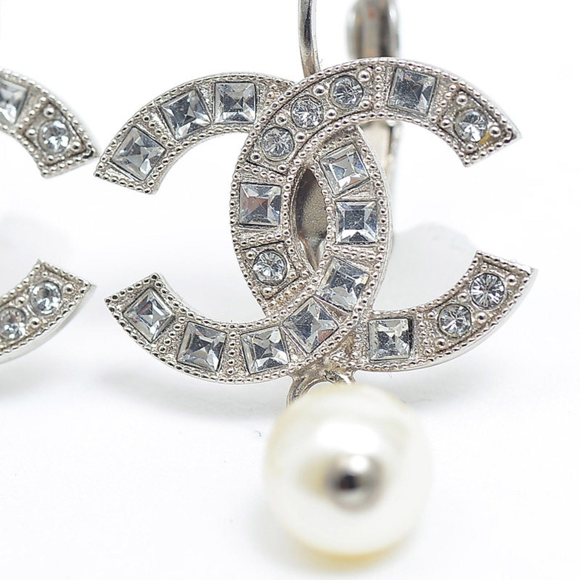 Chanel Earrings Cocomark Pearl Rhinestone Silver B16V