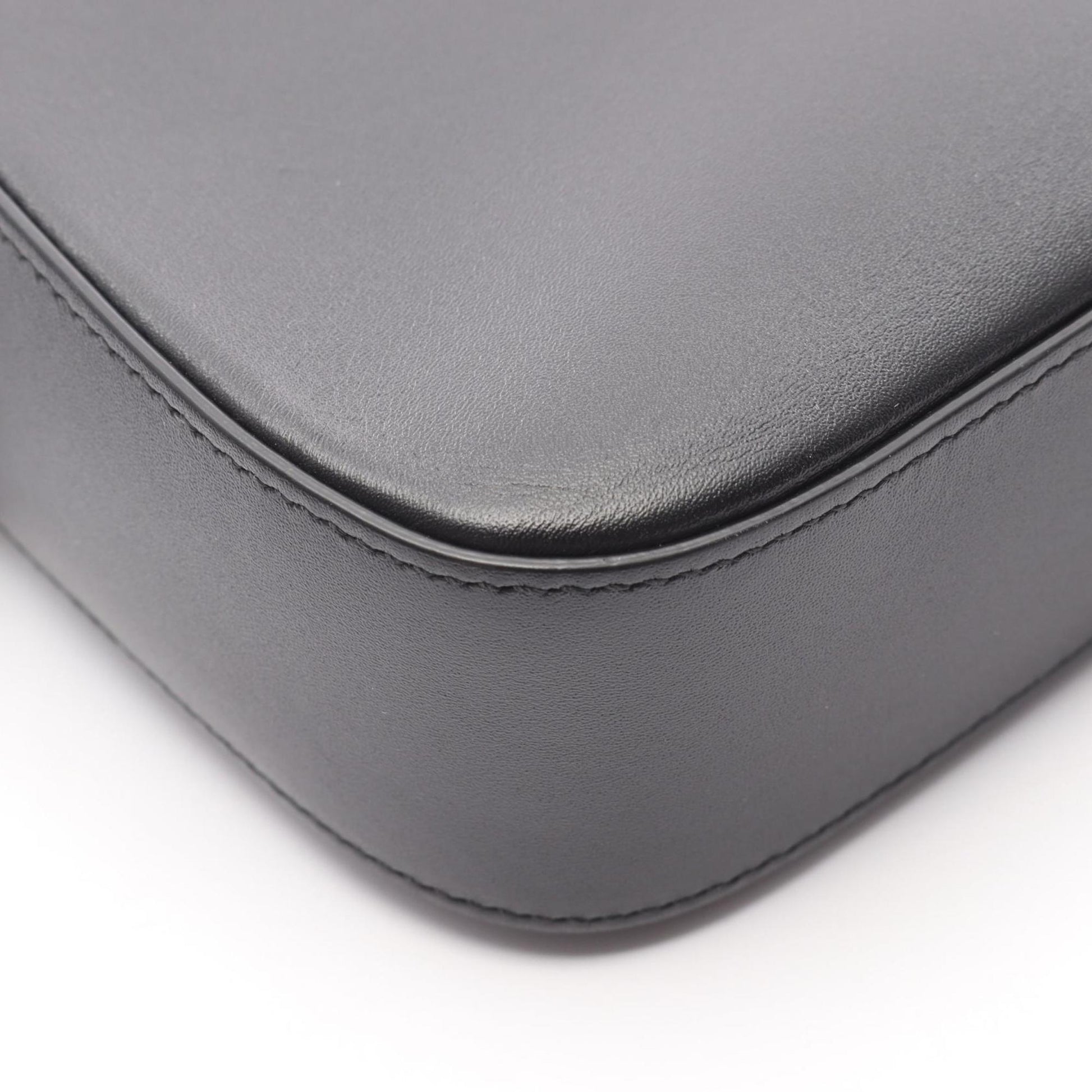 Gucci Black Leather Shoulder Bag