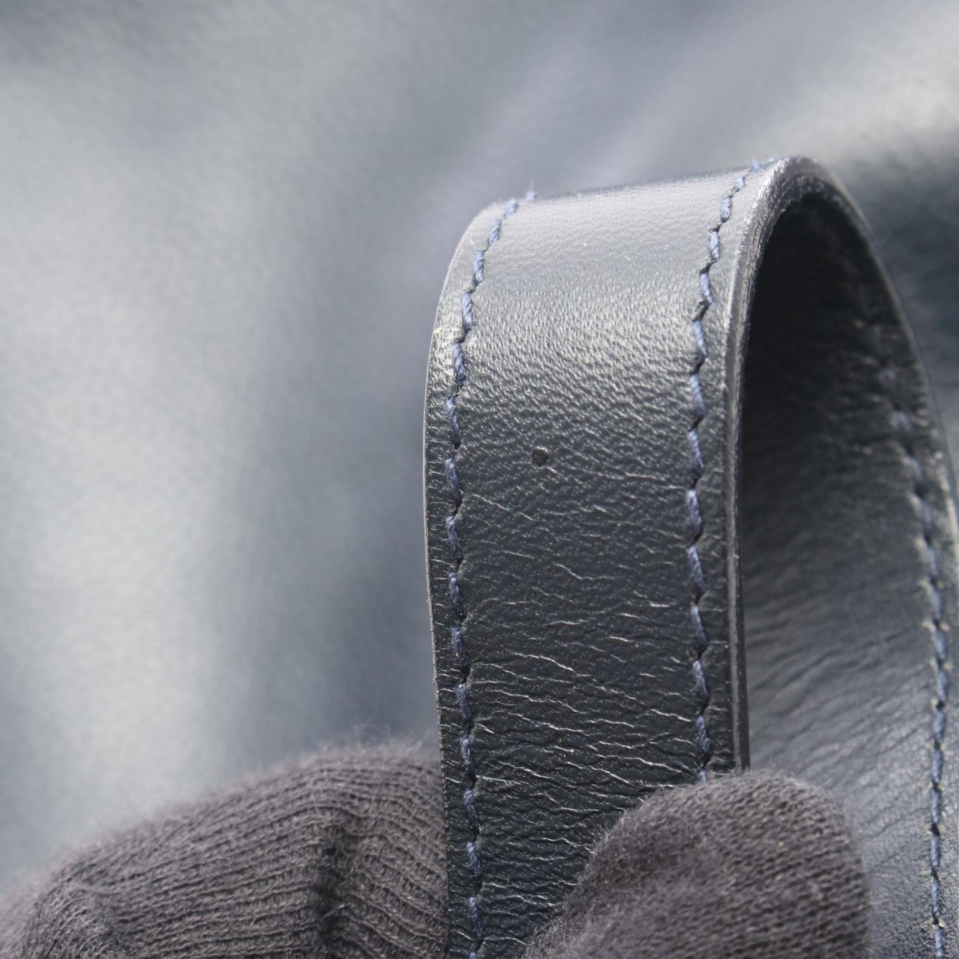 Gucci Navy Leather Shoulder Bag
