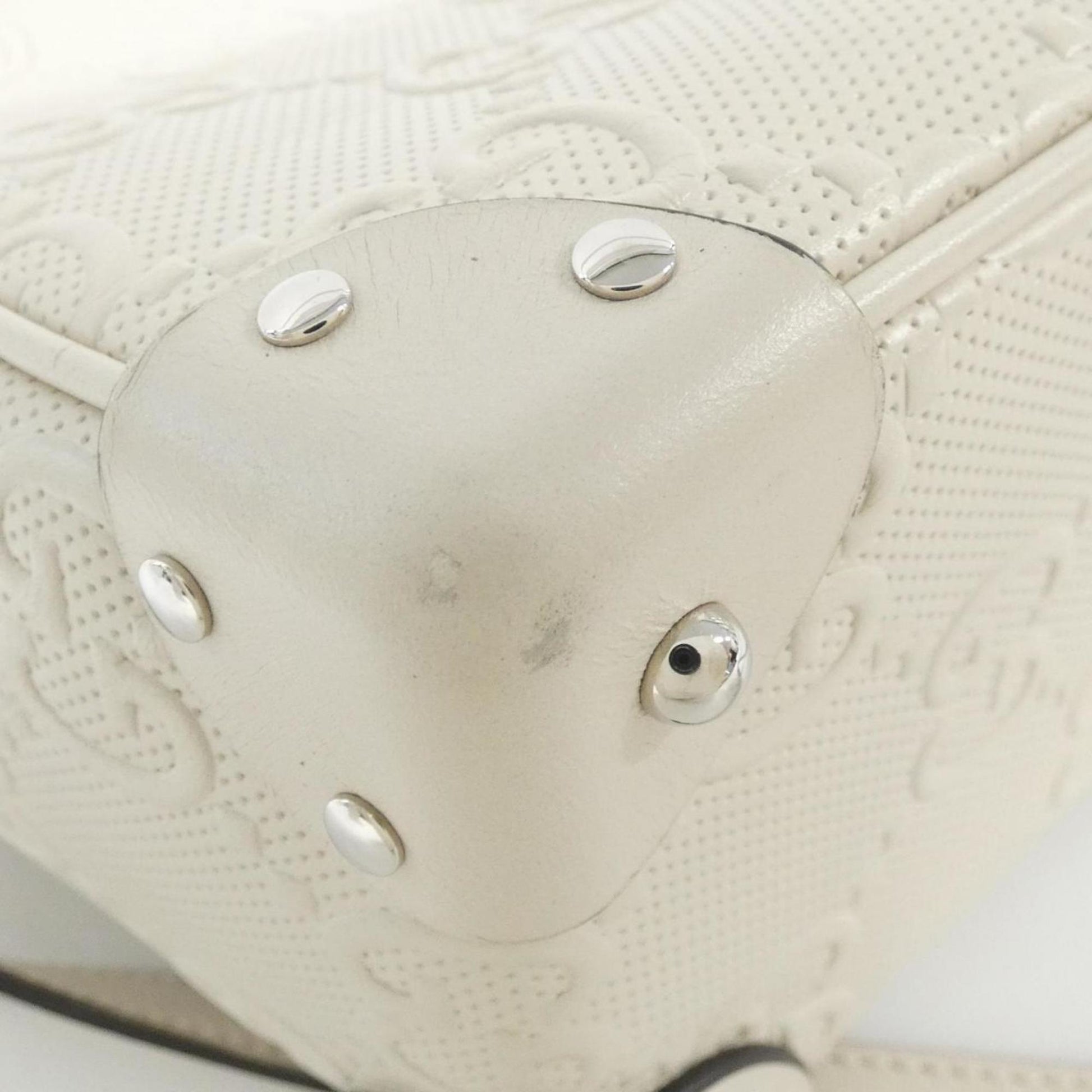 Gucci Off-White Shoulder Bag