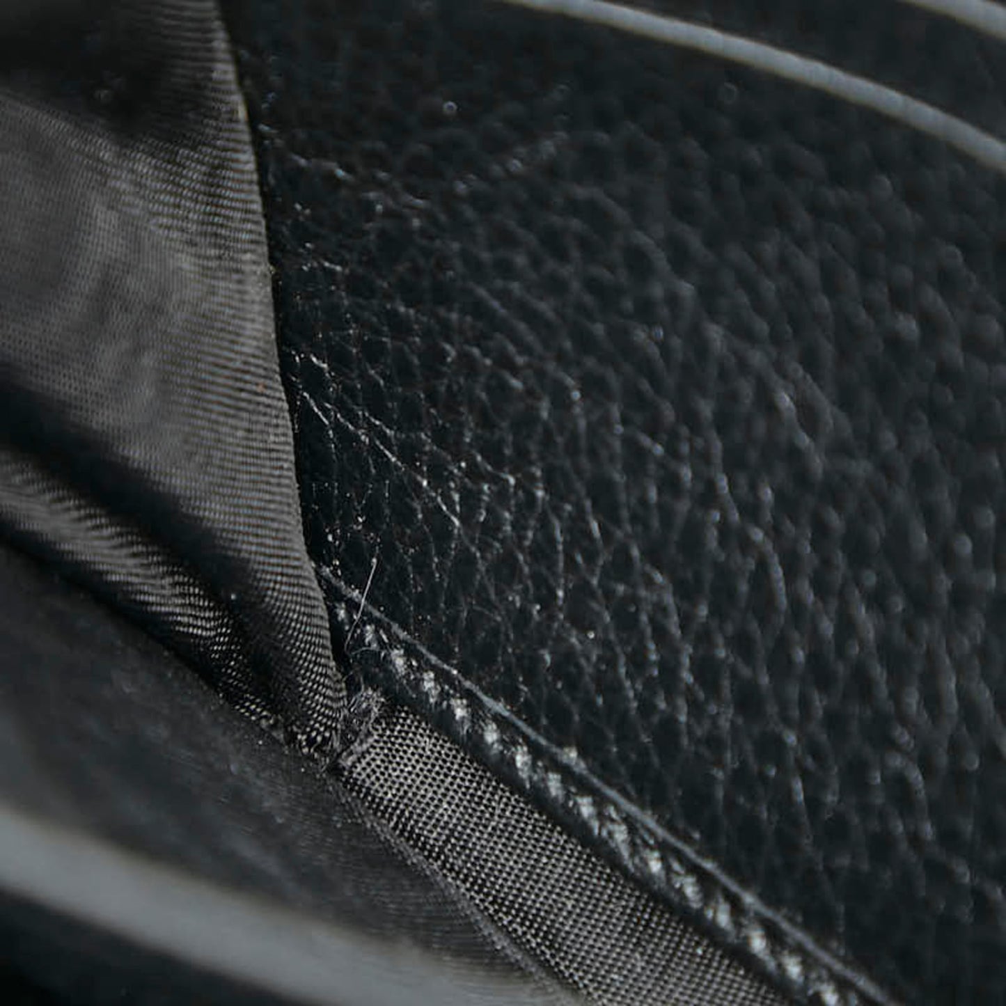 Gucci Black Leather Shoulder Bag