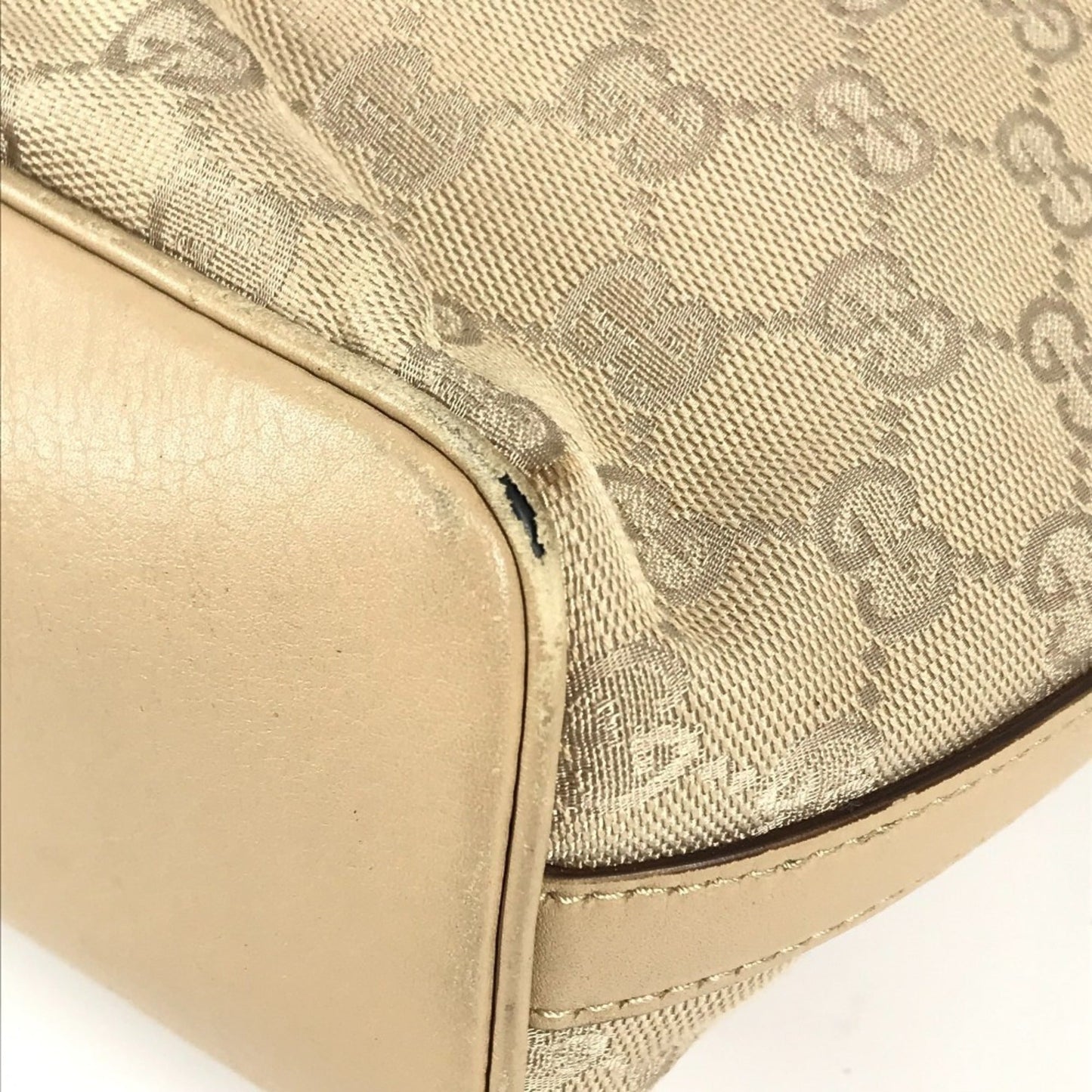 Gucci Beige Gg Canvas Shoulder Bag