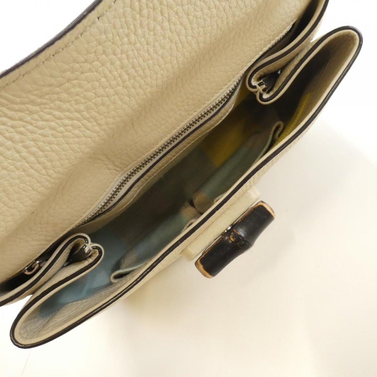 Gucci Off-White Leather Handbag