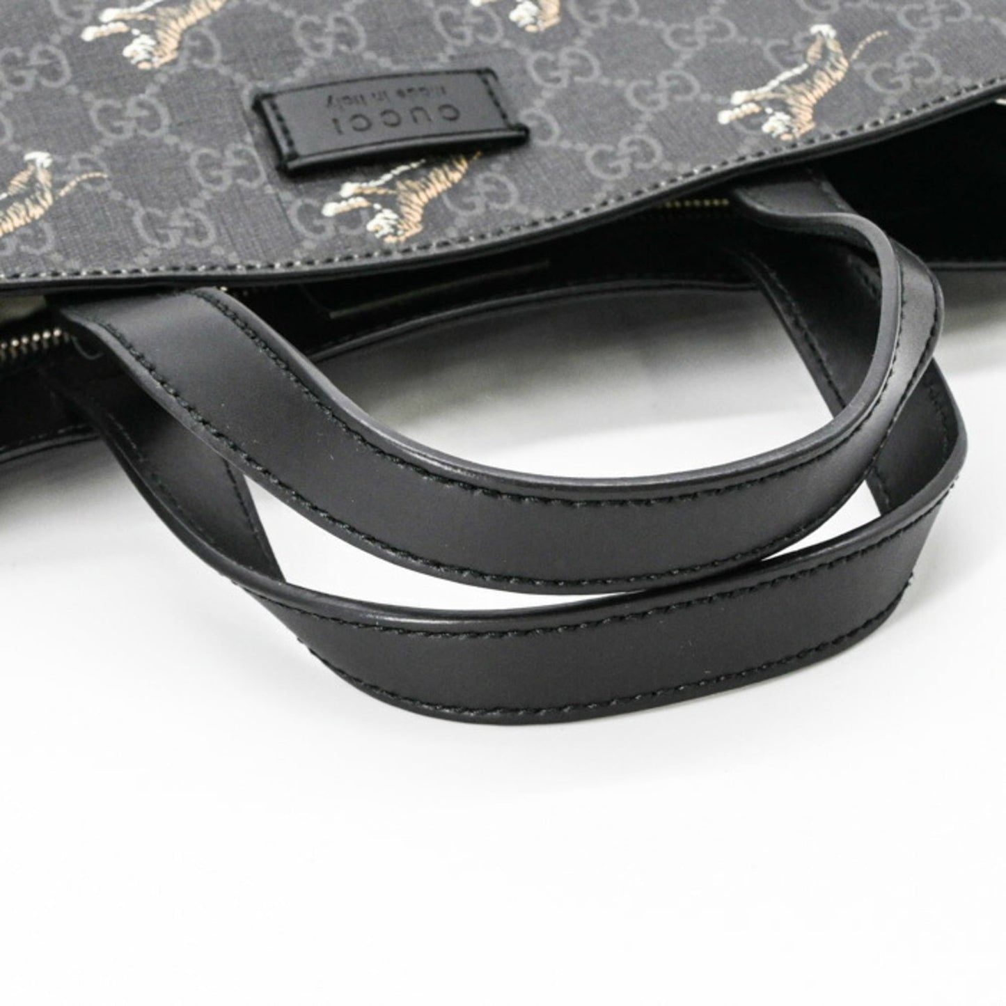 Gucci Black Gg Supreme Leather Shoulder Bag Tote Bag