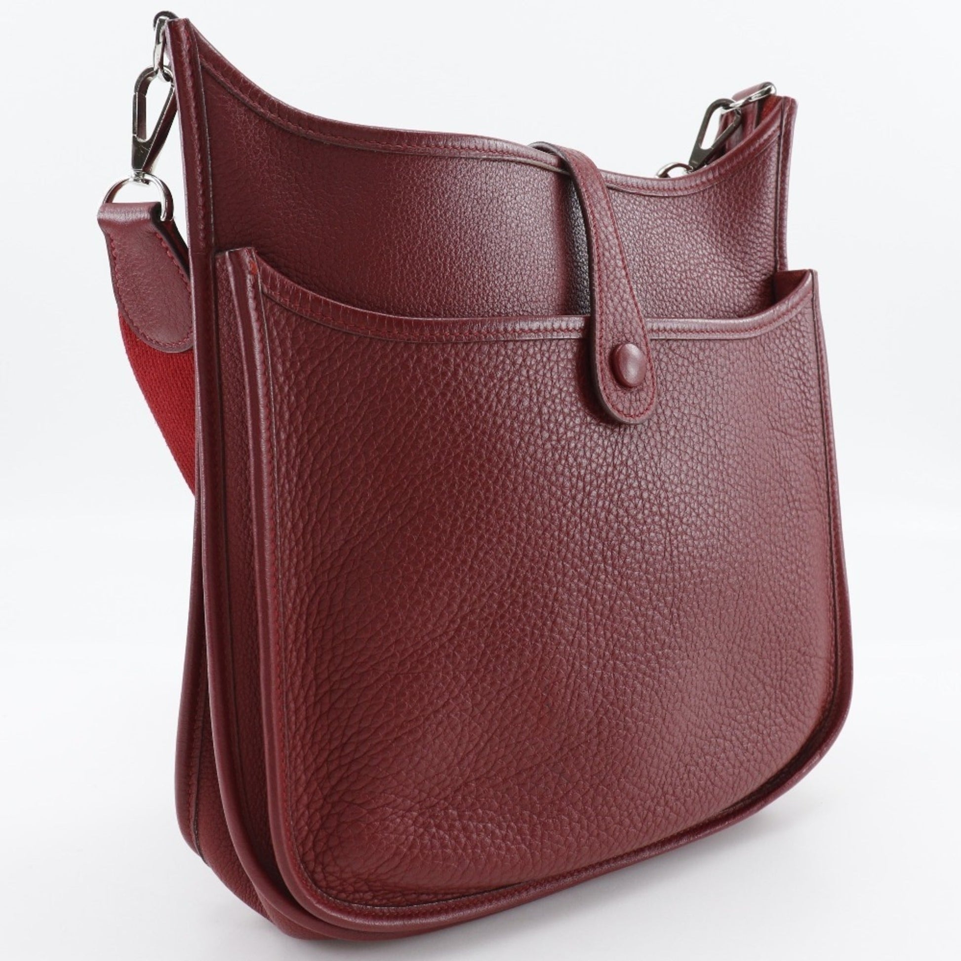 Hermes Color Taurillon Clemence Shoulder Bag Leather Red Shoulder Bag 2