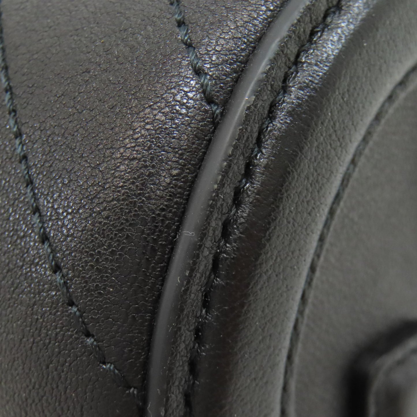 Gucci Black Leather Shoulder Bag