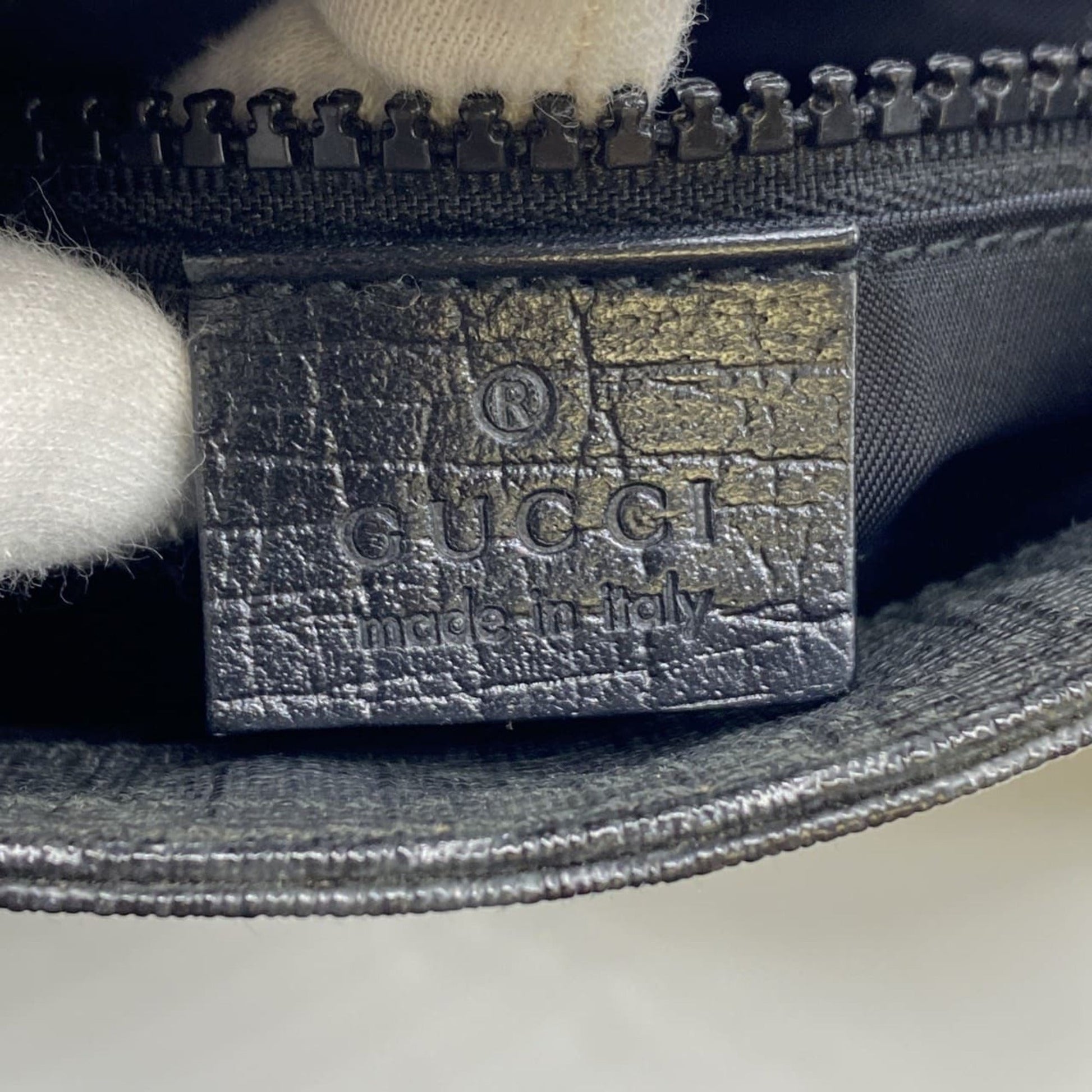 Gucci Black Gg Supreme Shoulder Bag