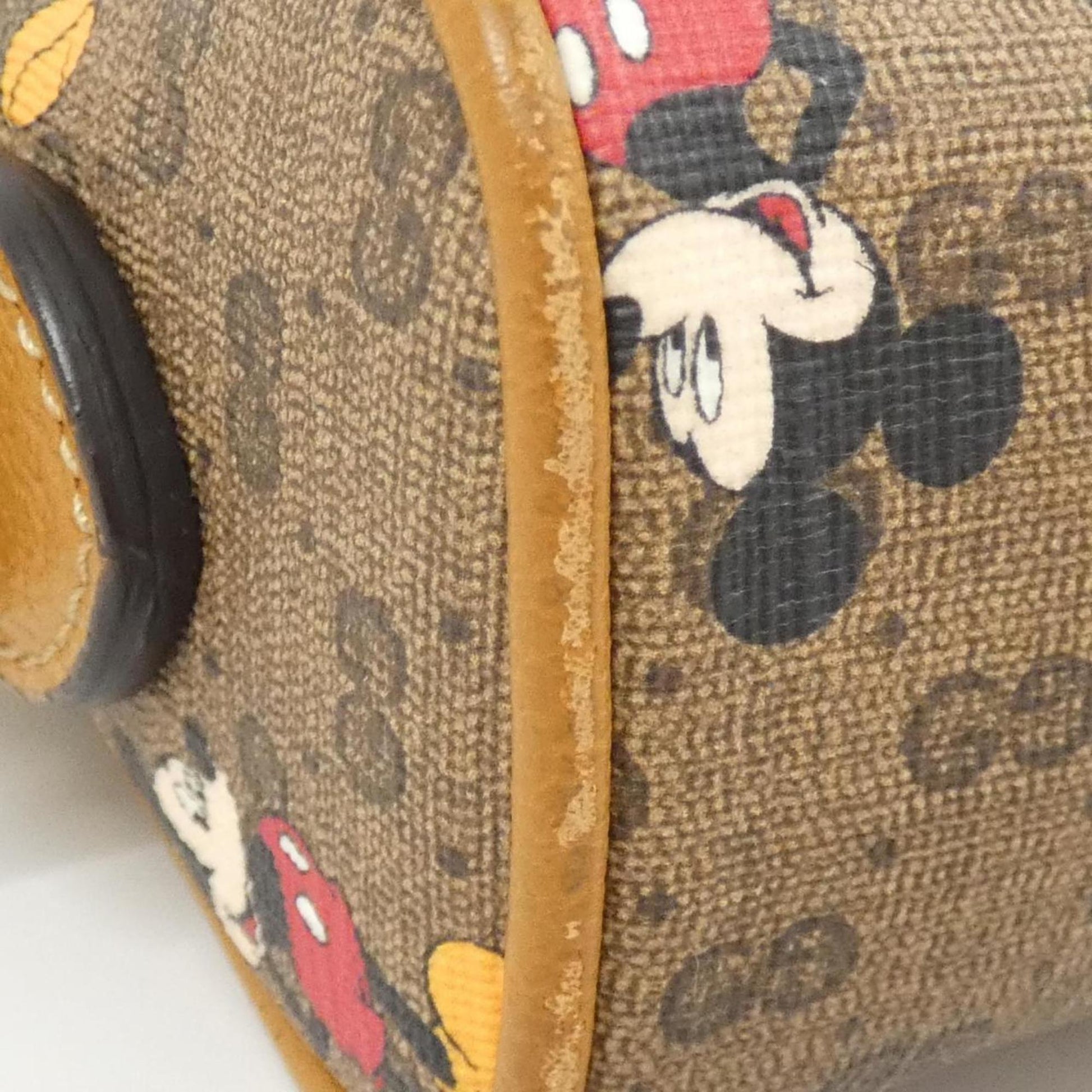 Gucci Beige Light Brown Gg Supreme Leather Shoulder Bag