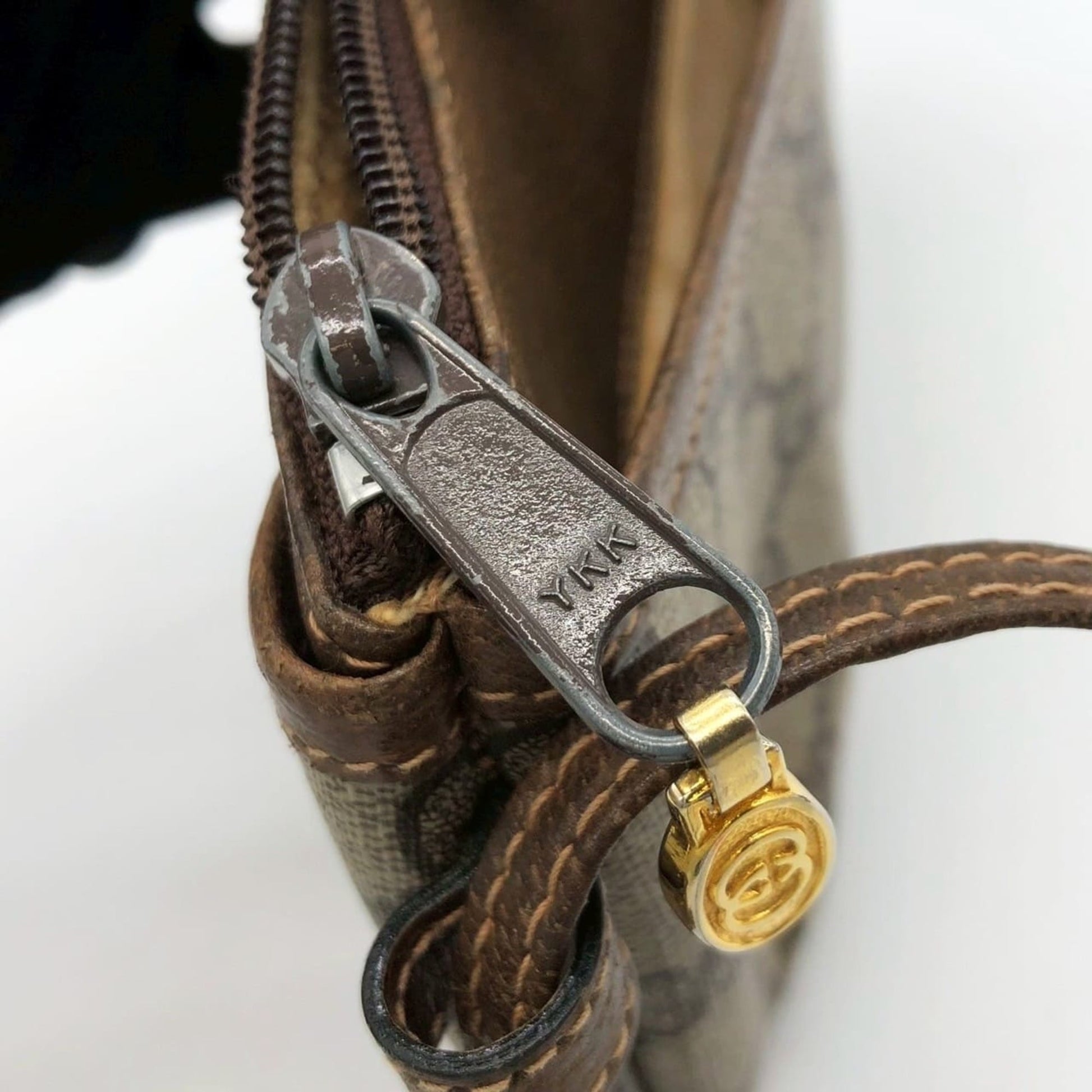 Gucci Brown Gg Supreme Shoulder Bag