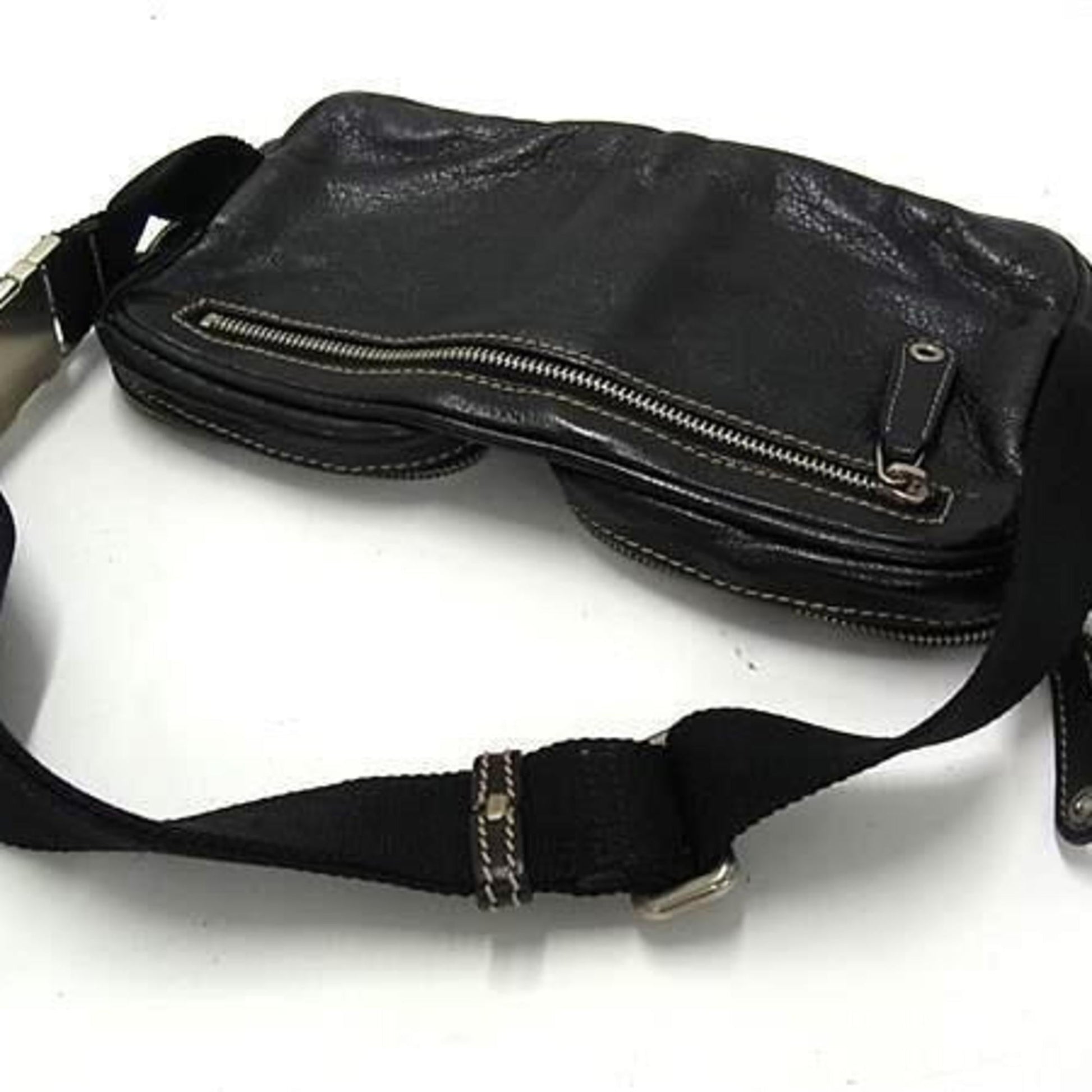 Gucci Black Leather Fanny Pack Sling Bag
