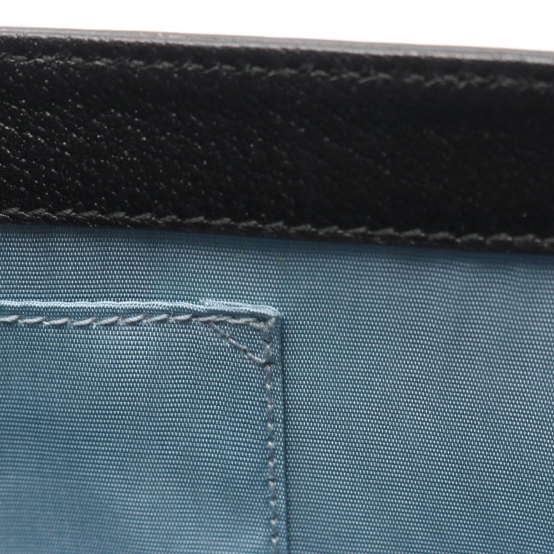 Gucci Black Gold Leather Shoulder Bag