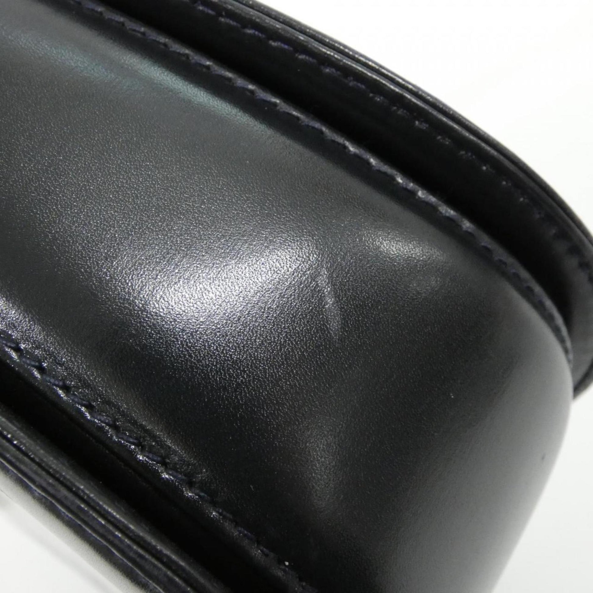Gucci Navy Leather Handbag